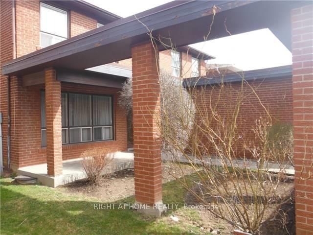 38 Clovercrest Road, Toronto, ON M2J 1Z6 photo 3