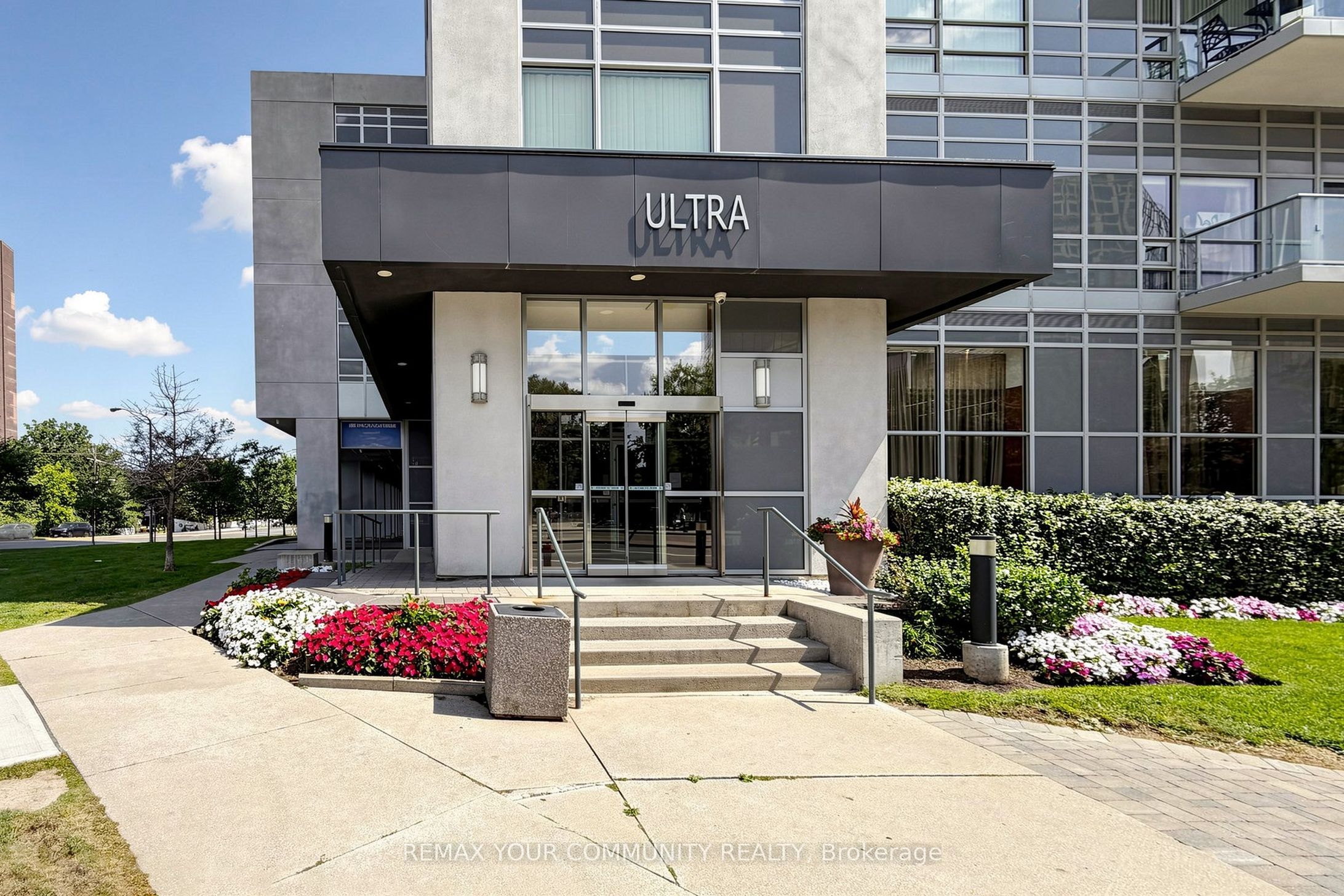 2015 Sheppard Avenue E 2910, Toronto, ON M2J 0B3 photo 2