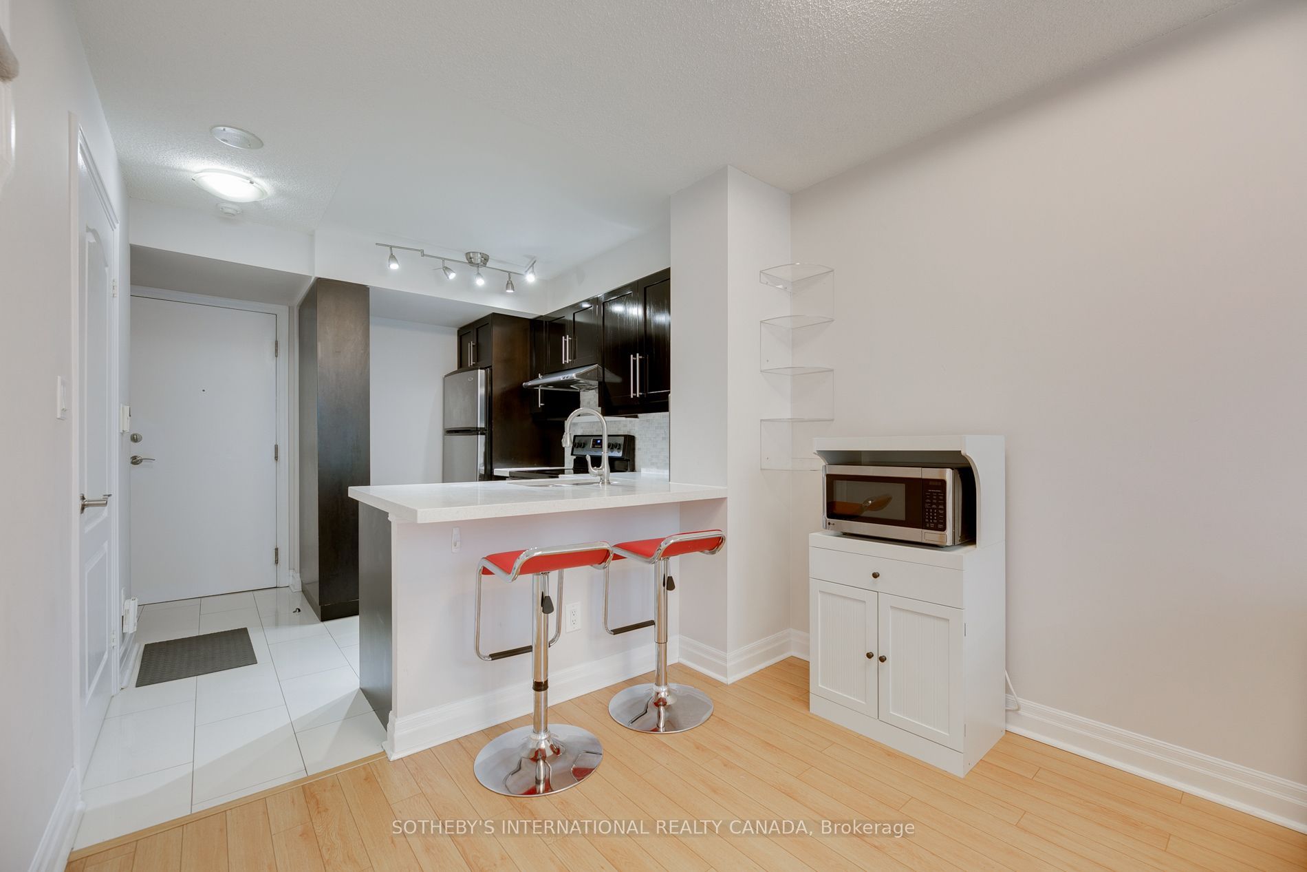 188 Doris Avenue 214, Toronto, ON M2N 6Z5 photo 4