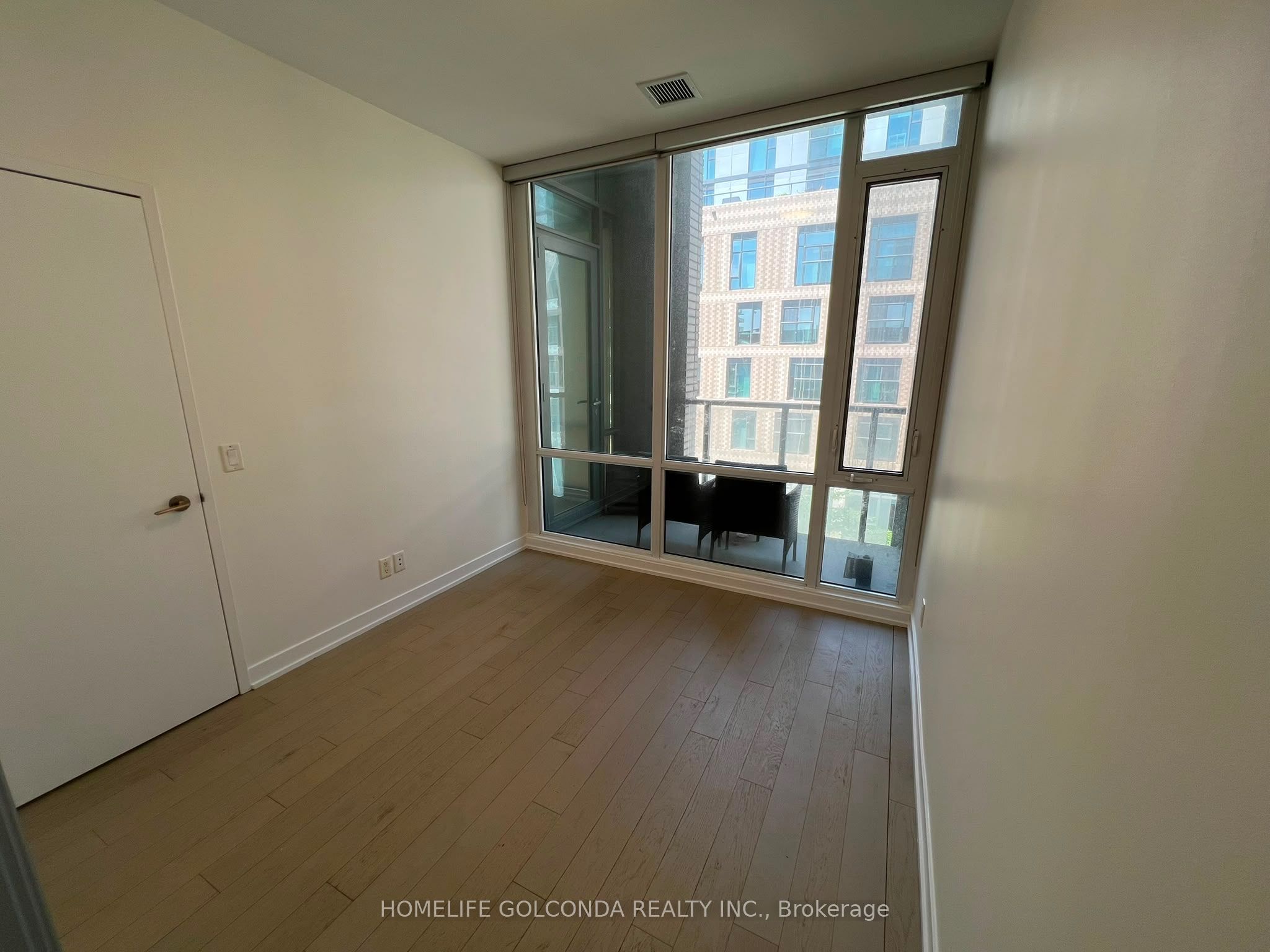 455 Front Street E N415, Toronto, ON M5A 0G2 photo 5
