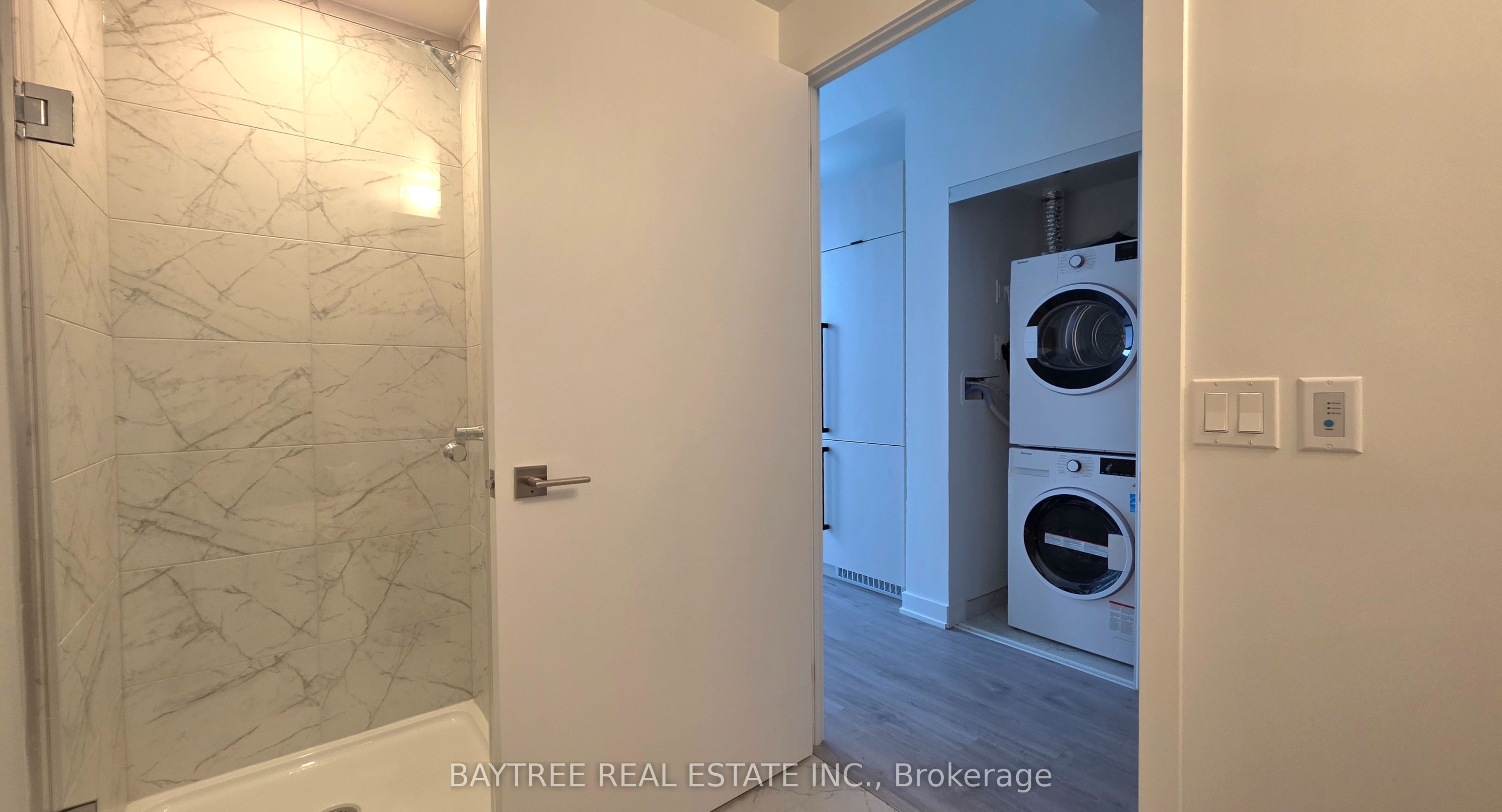252 Church Street PH07, Toronto, ON M5B 1Z2 photo 5