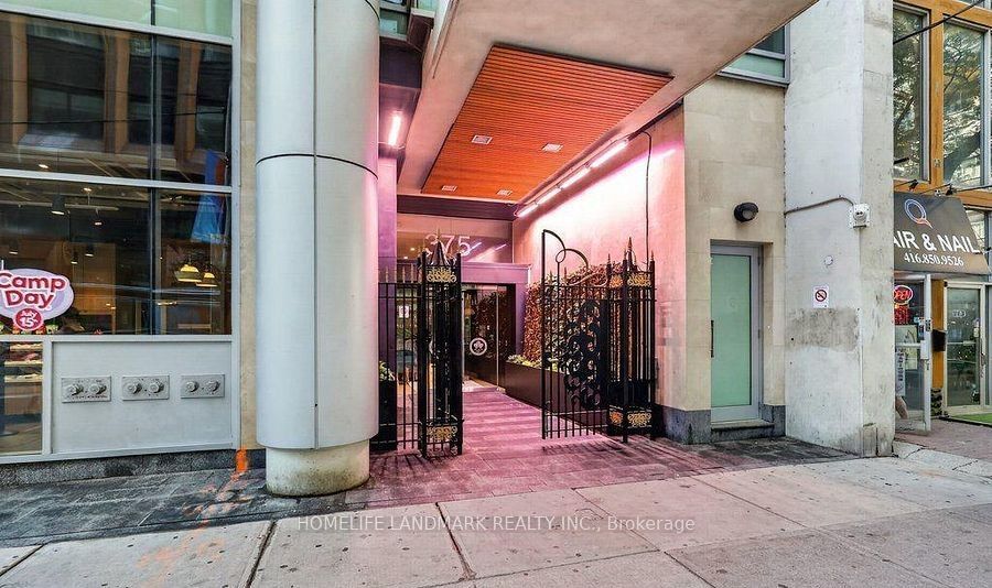 375 King Street W 2907, Toronto, ON M5V 1K5 photo 2