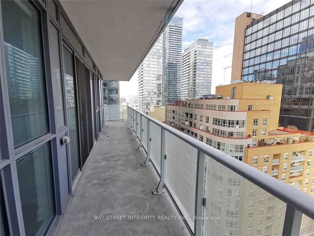 7 Grenville Street 4303, Toronto, ON M4Y 0E9 photo 5