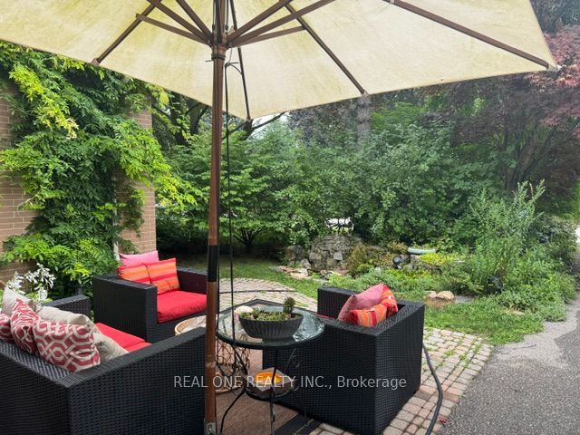 33 Groveland Crescent, Toronto, ON M3A 3C4 photo 2