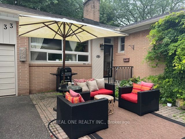 33 Groveland Crescent, Toronto, ON M3A 3C4 photo 3