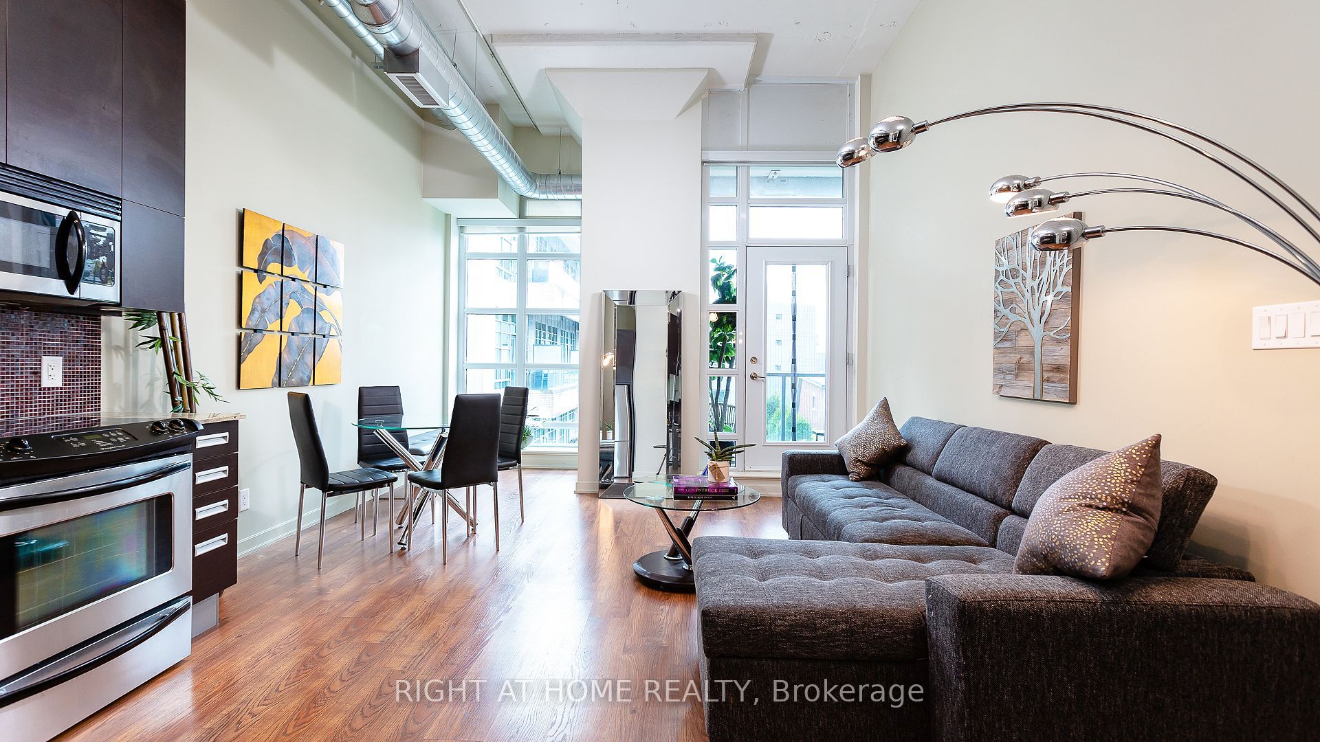 380 Macpherson Avenue 314, Toronto, ON M4V 3E3