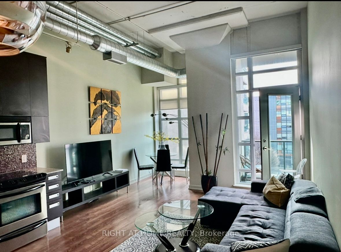 380 Macpherson Avenue 314, Toronto, ON M4V 3E3 photo 3