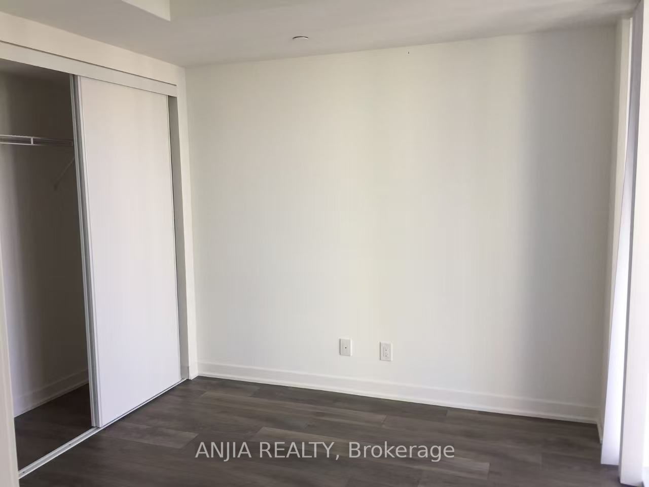 100 Harbour Street E 4701, Toronto, ON M5J 2T5 photo 5
