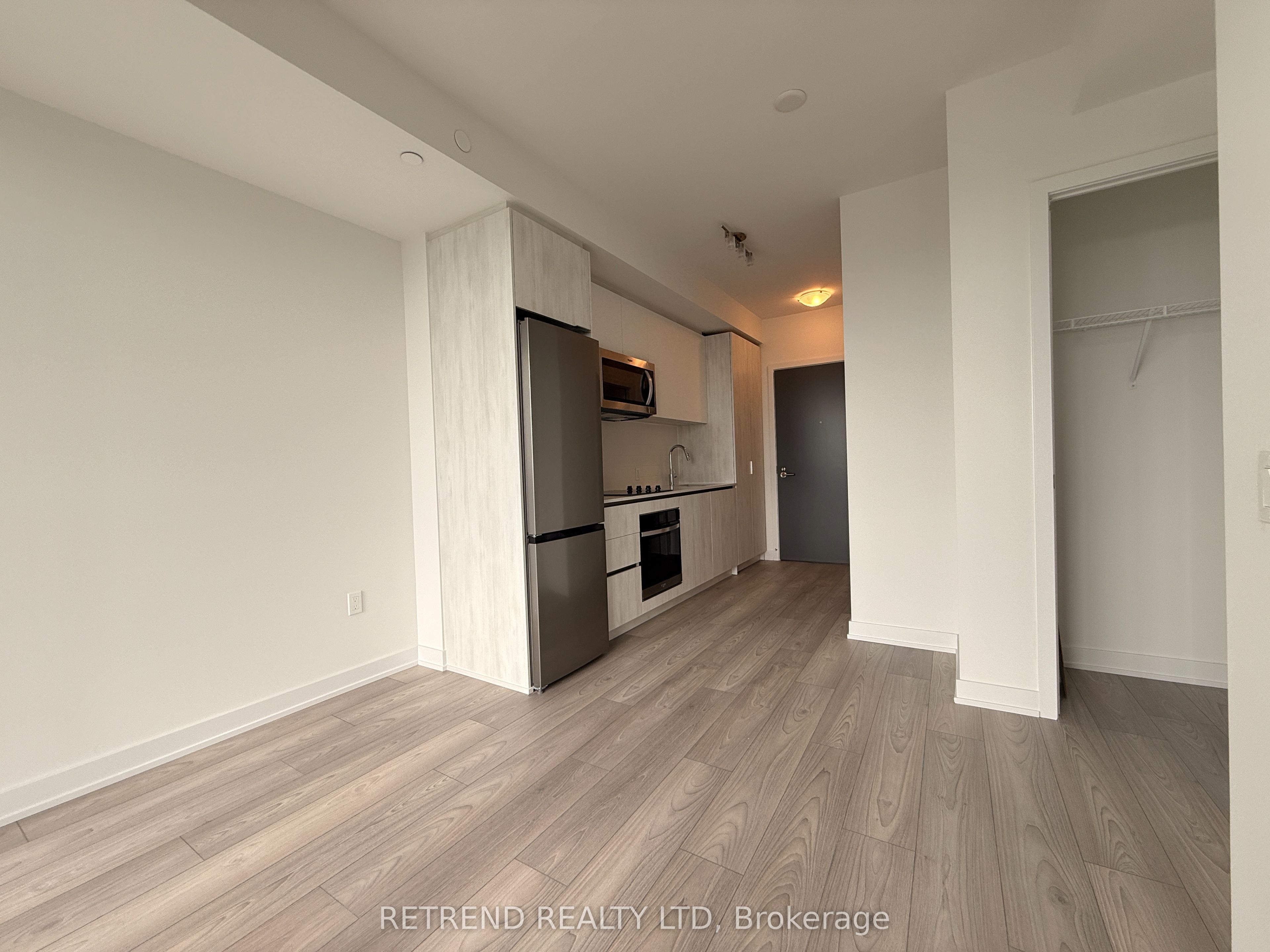 5858 Yonge Street 2501, Toronto, ON M2M 0C6 photo 3