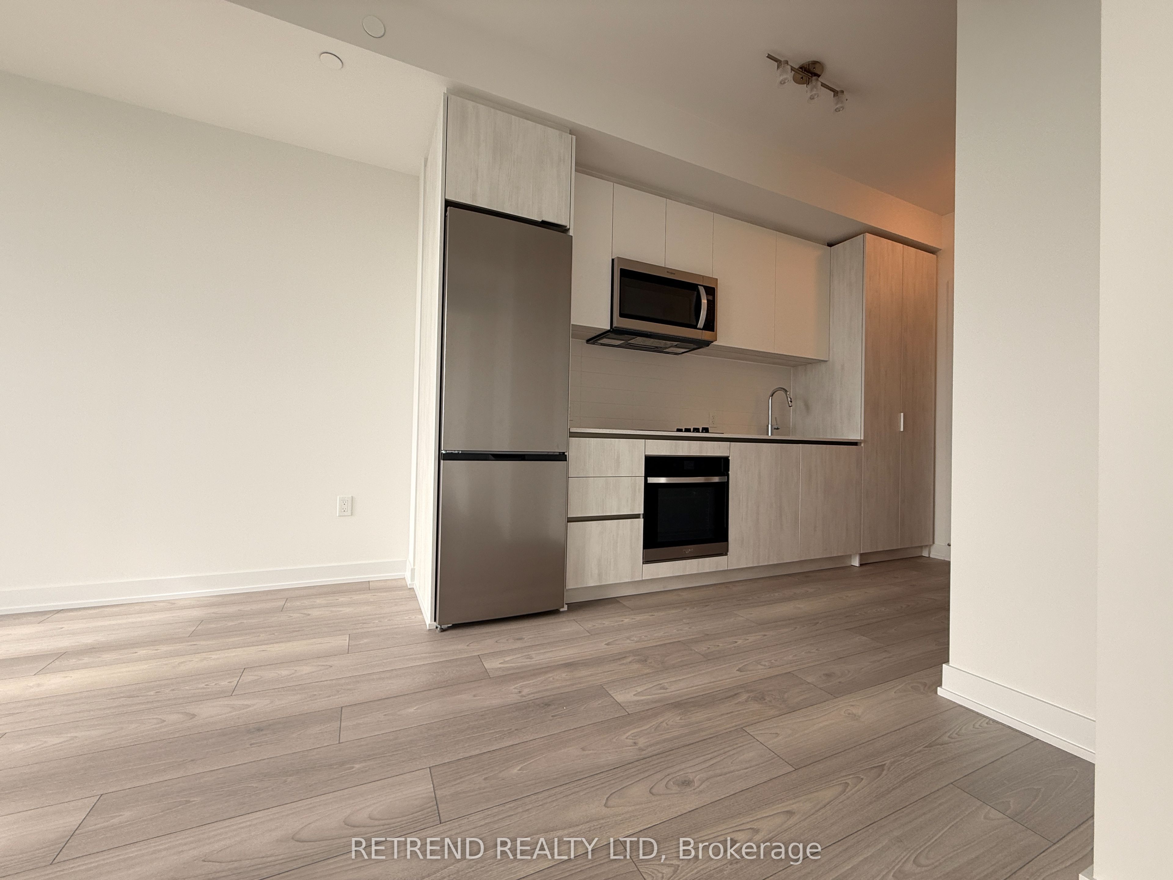 5858 Yonge Street 2501, Toronto, ON M2M 0C6 photo 4
