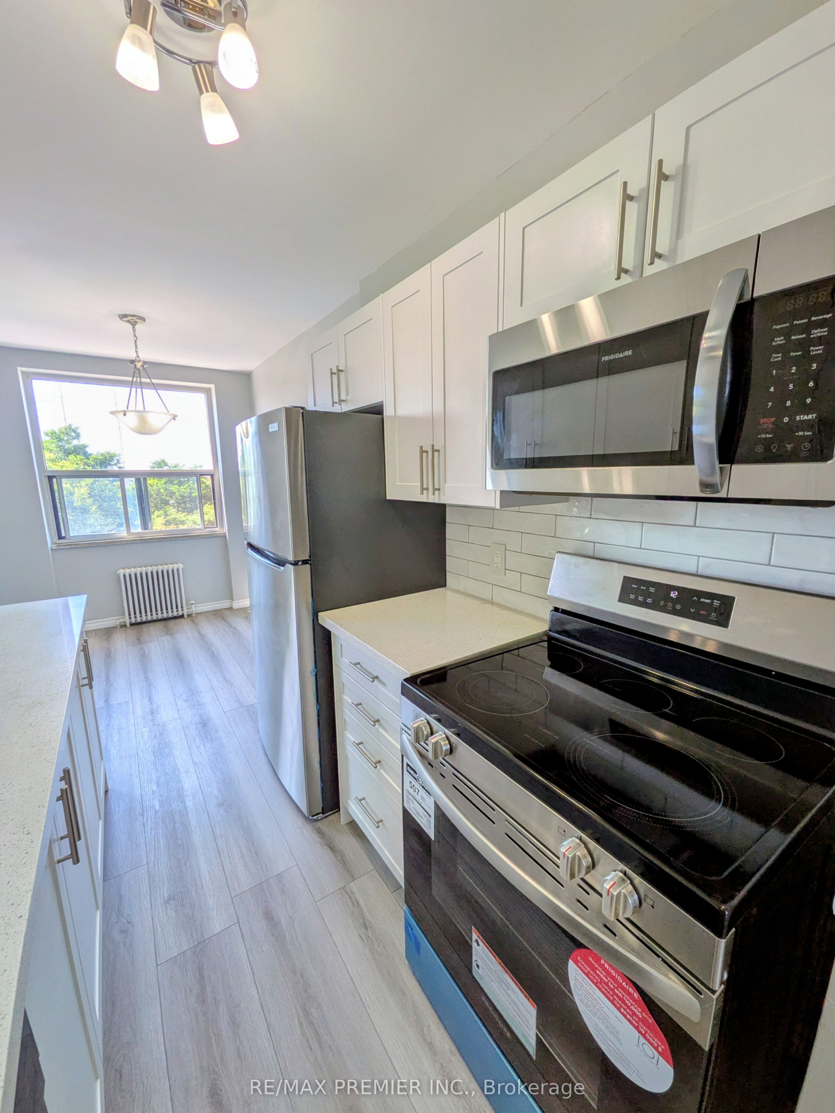 22 Tinder Crescent 104, Toronto, ON M4A 1L6 photo 4