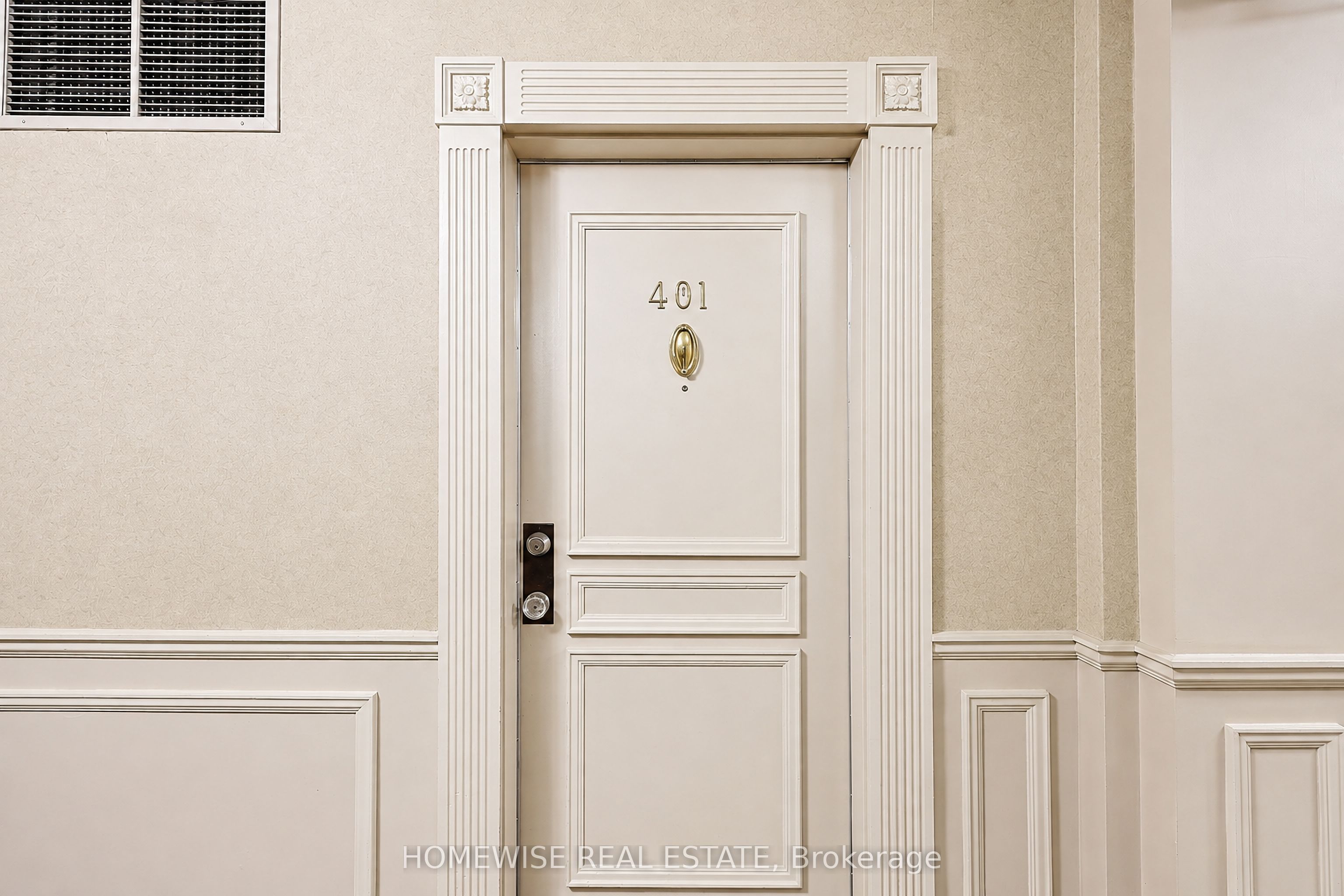 740 Eglinton Avenue 401, Toronto, ON M5N 1C4 photo 4