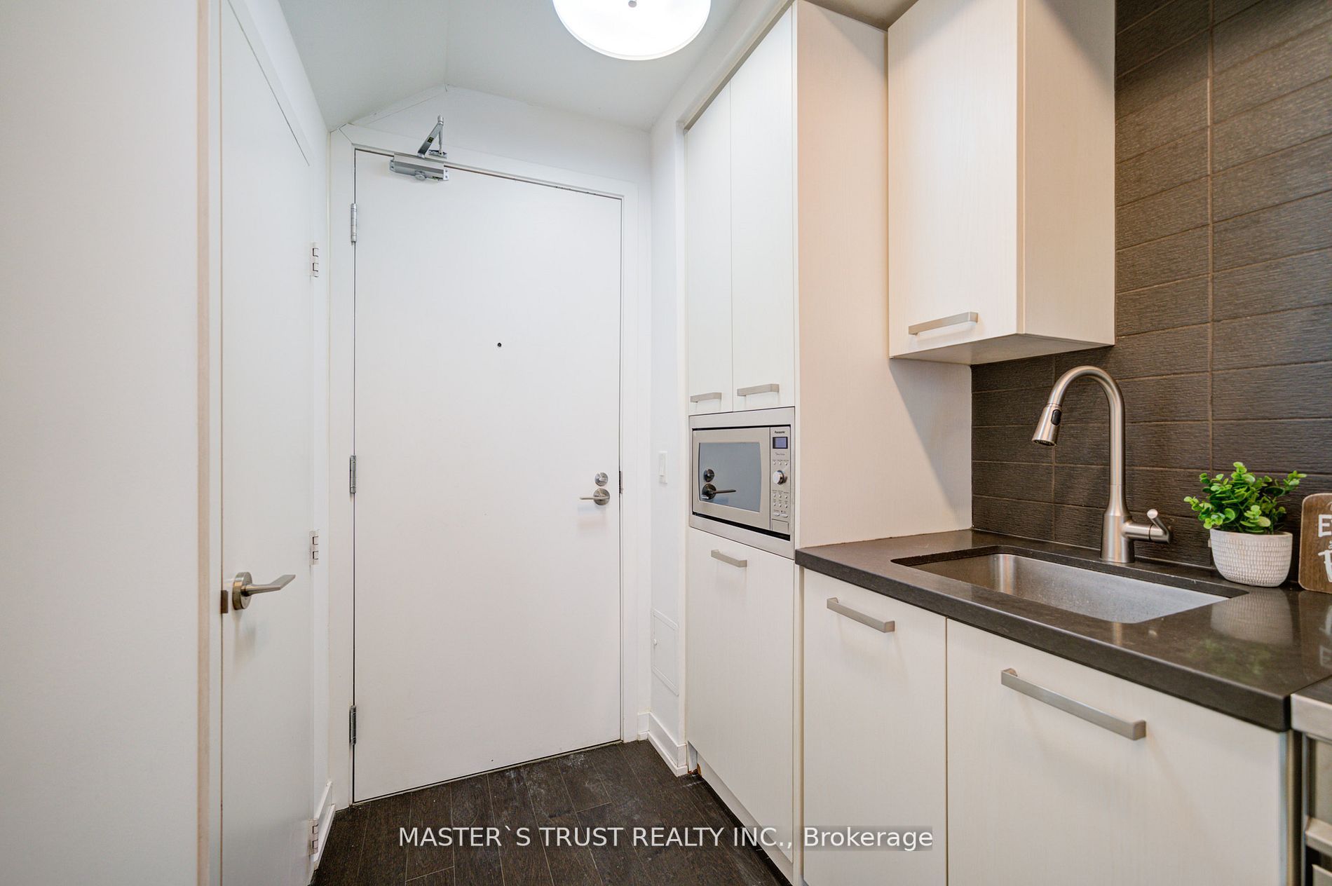 455 Front Street E N101, Toronto, ON M5A 1G9 photo 4