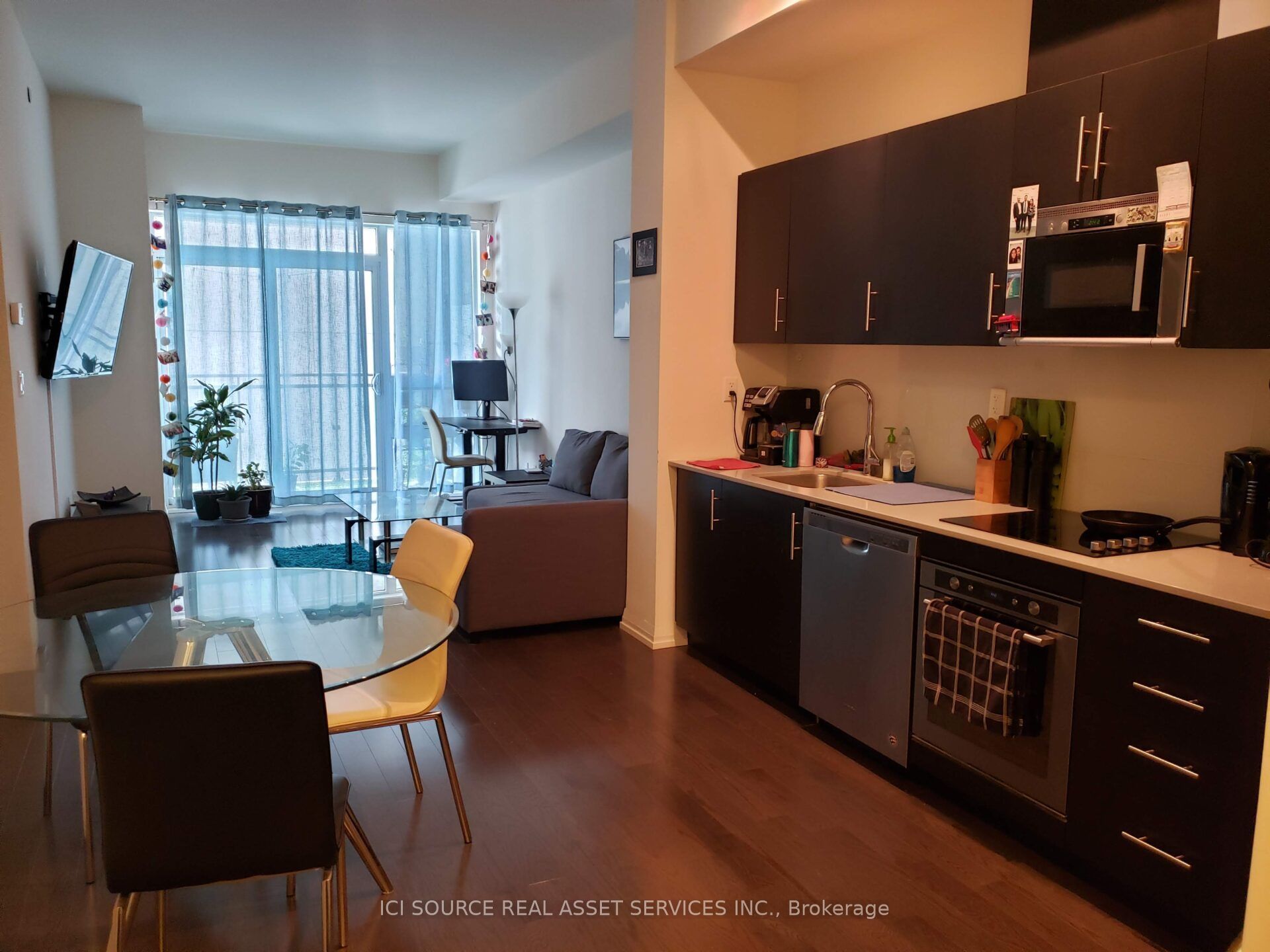 460 Adelaide Street E 901, Toronto, ON M5A 0E7 photo 2