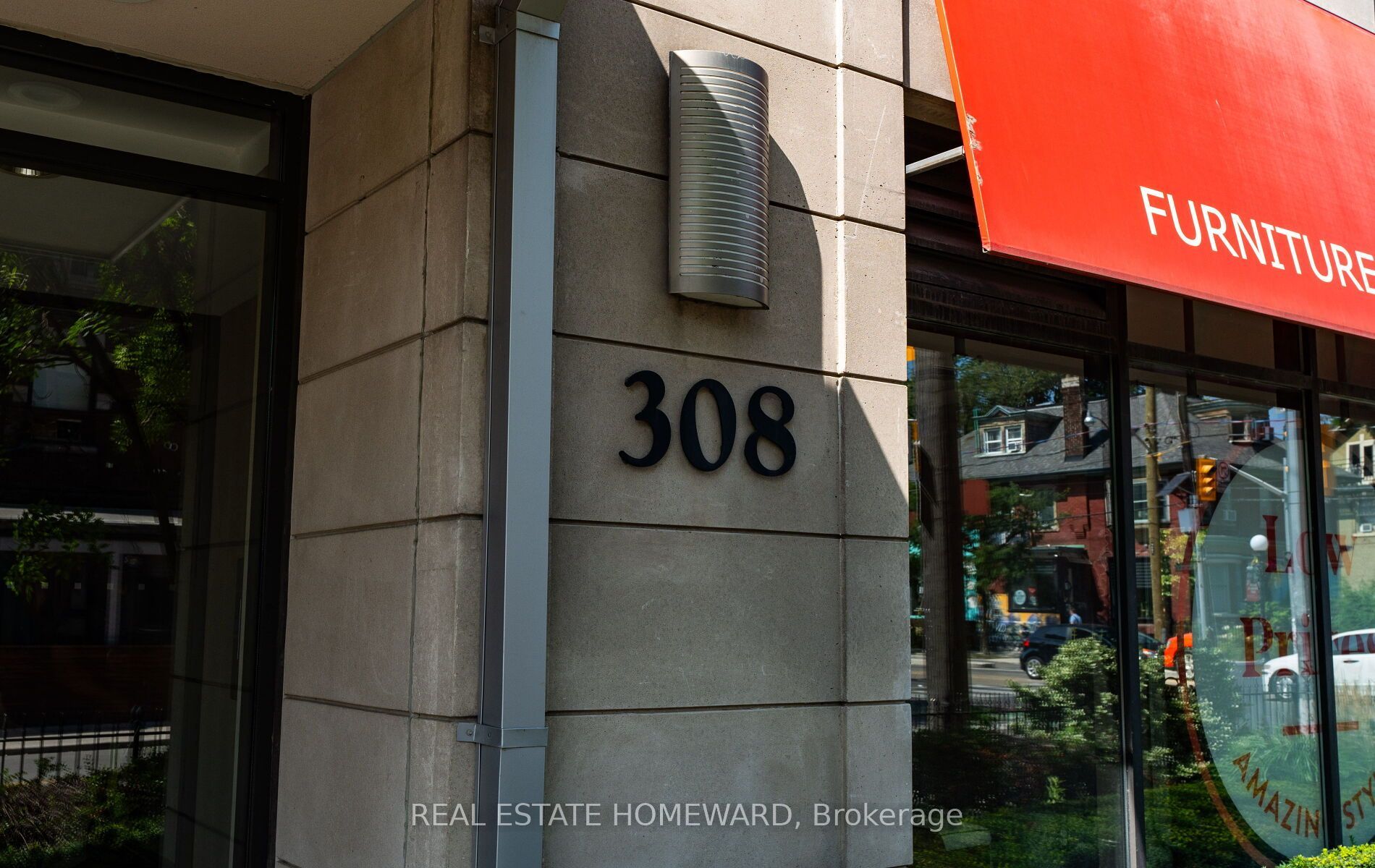 308 Palmerston Avenue 601, Toronto, ON M6J 3X9 photo 3