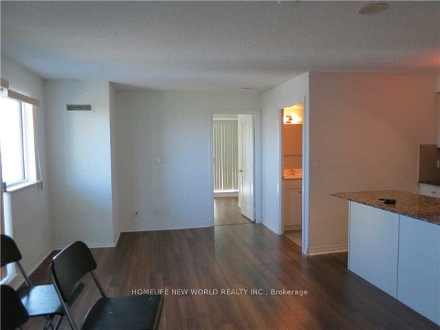 2015 Sheppard Avenue E 1910, Toronto, ON M2J 1W6 photo 2