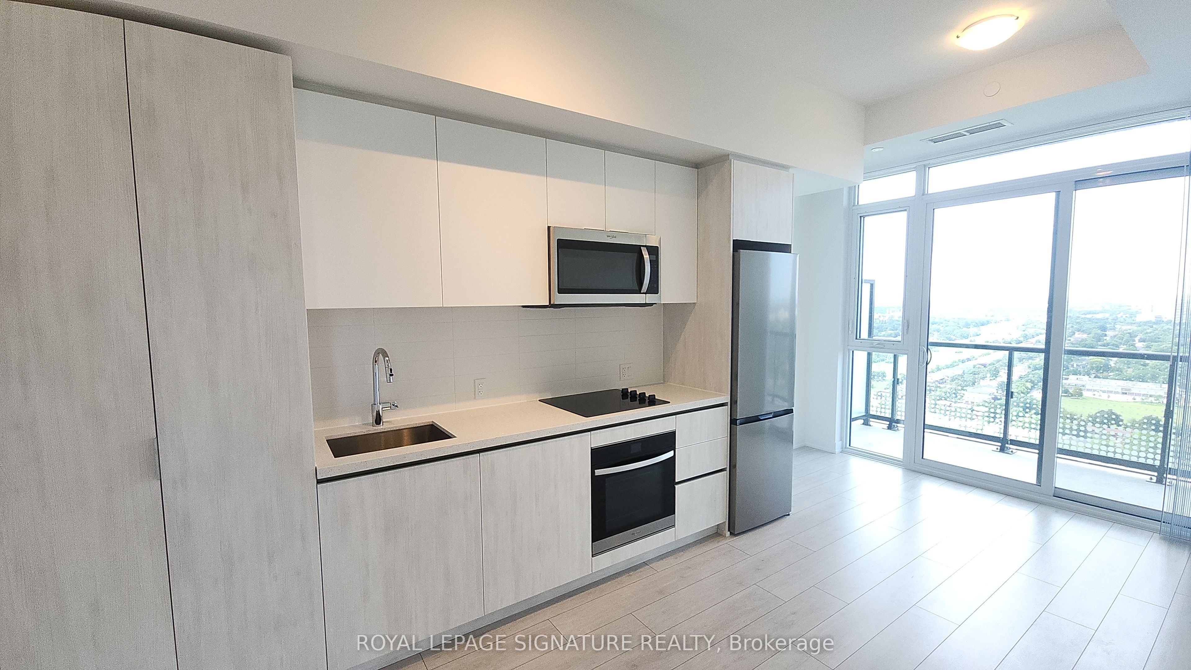 5858 YONGE Street LPH 05, Toronto, ON M2M 0C6