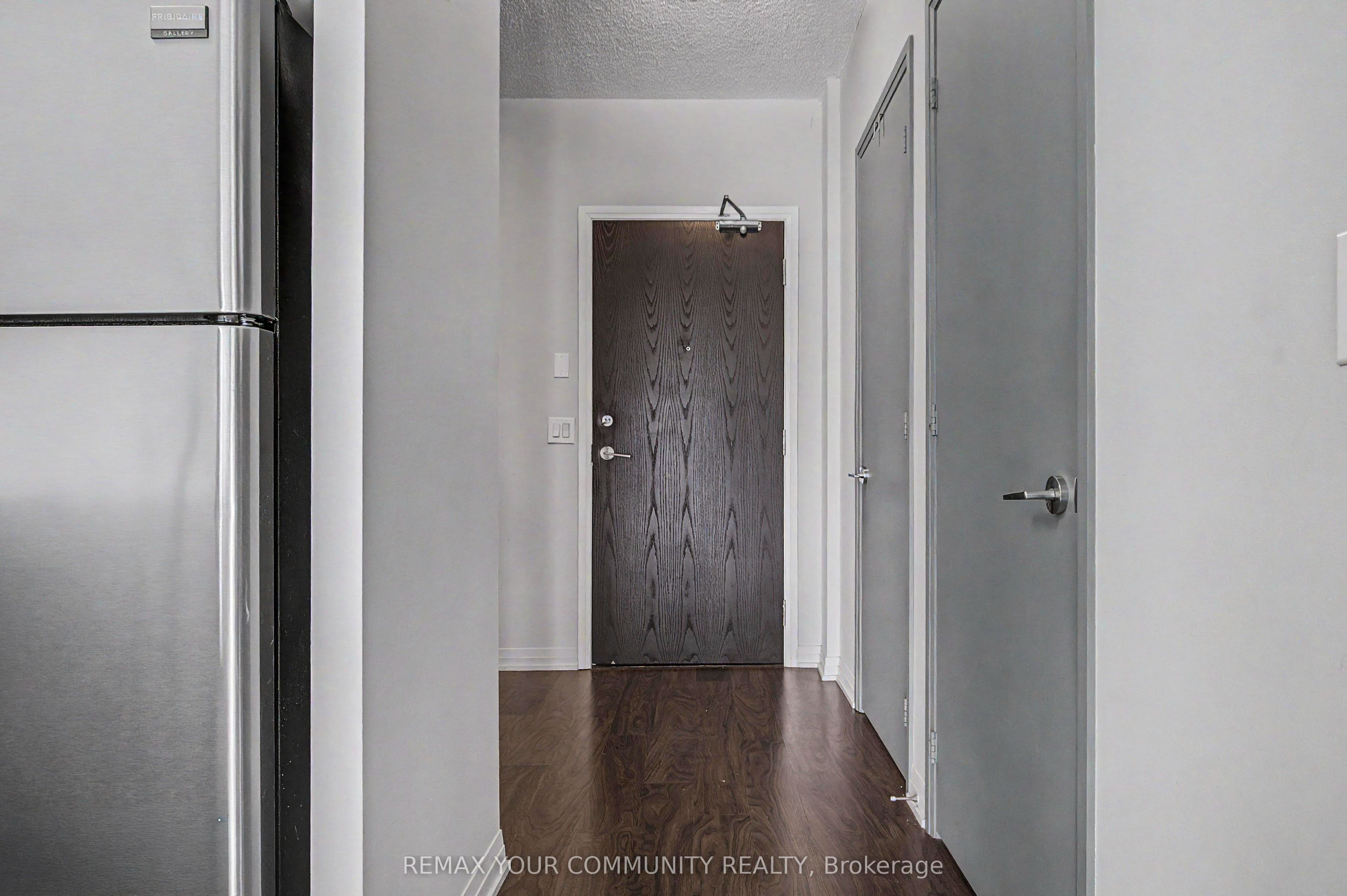 1 Cole Street 904, Toronto, ON M5A 4M2 photo 3