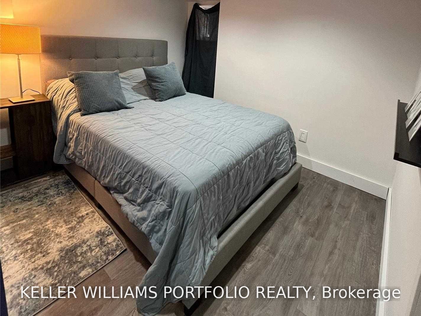 525 Hillsdale Avenue E Lower, Toronto, ON M4S 1V1 photo 3