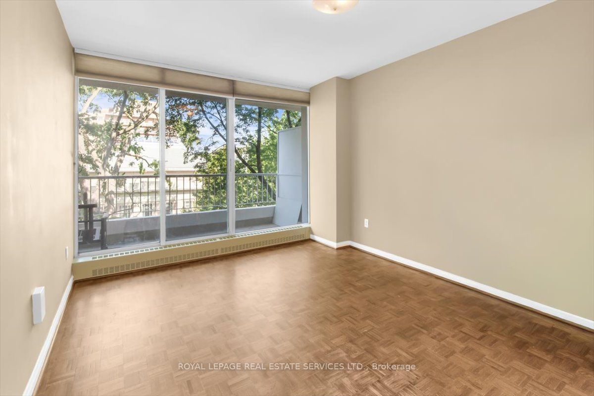 190 St George Street 501, Toronto, ON M5R 2N4 photo 4