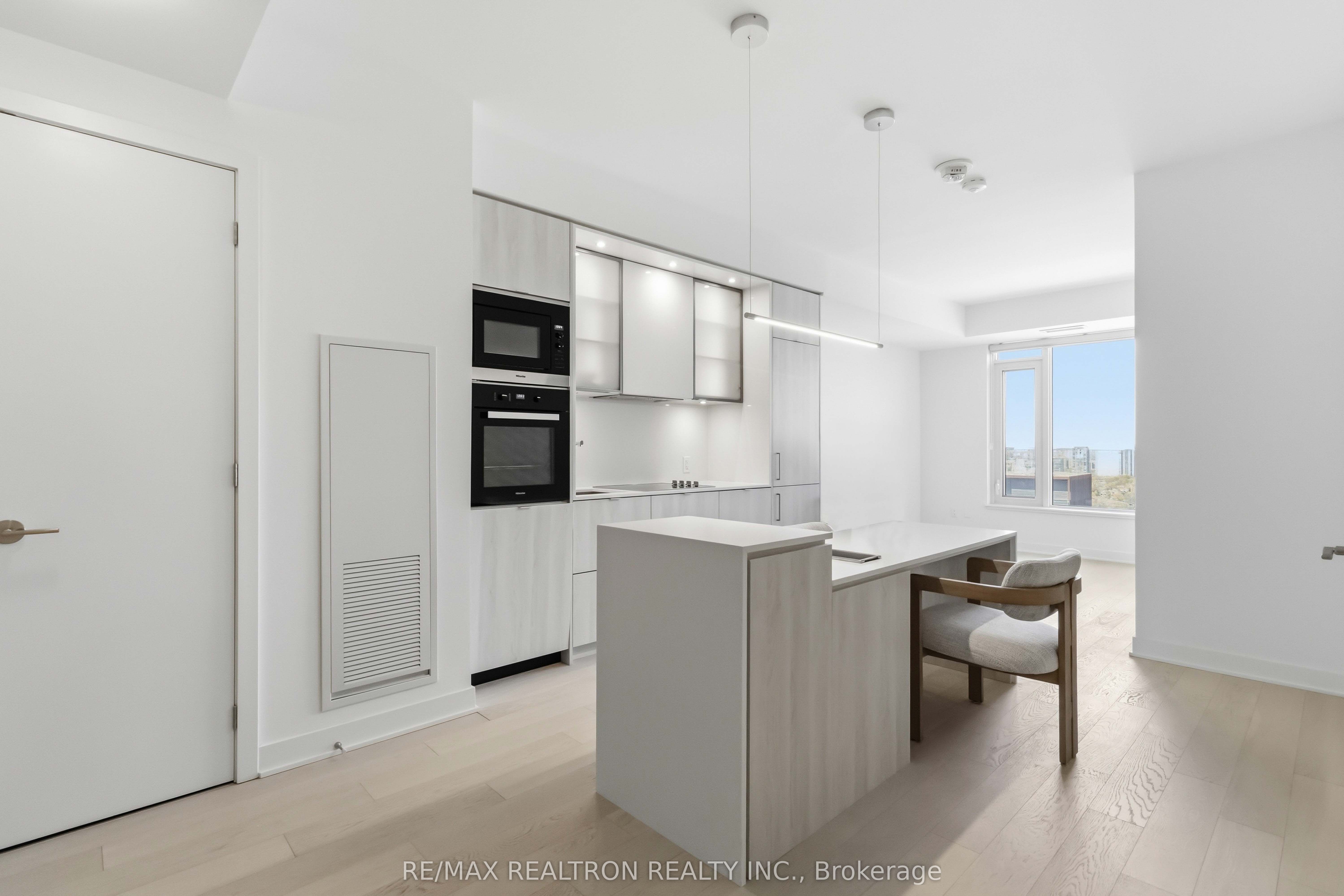 11 Yorkville Avenue 3403, Toronto, ON M4W 1L2 photo 5