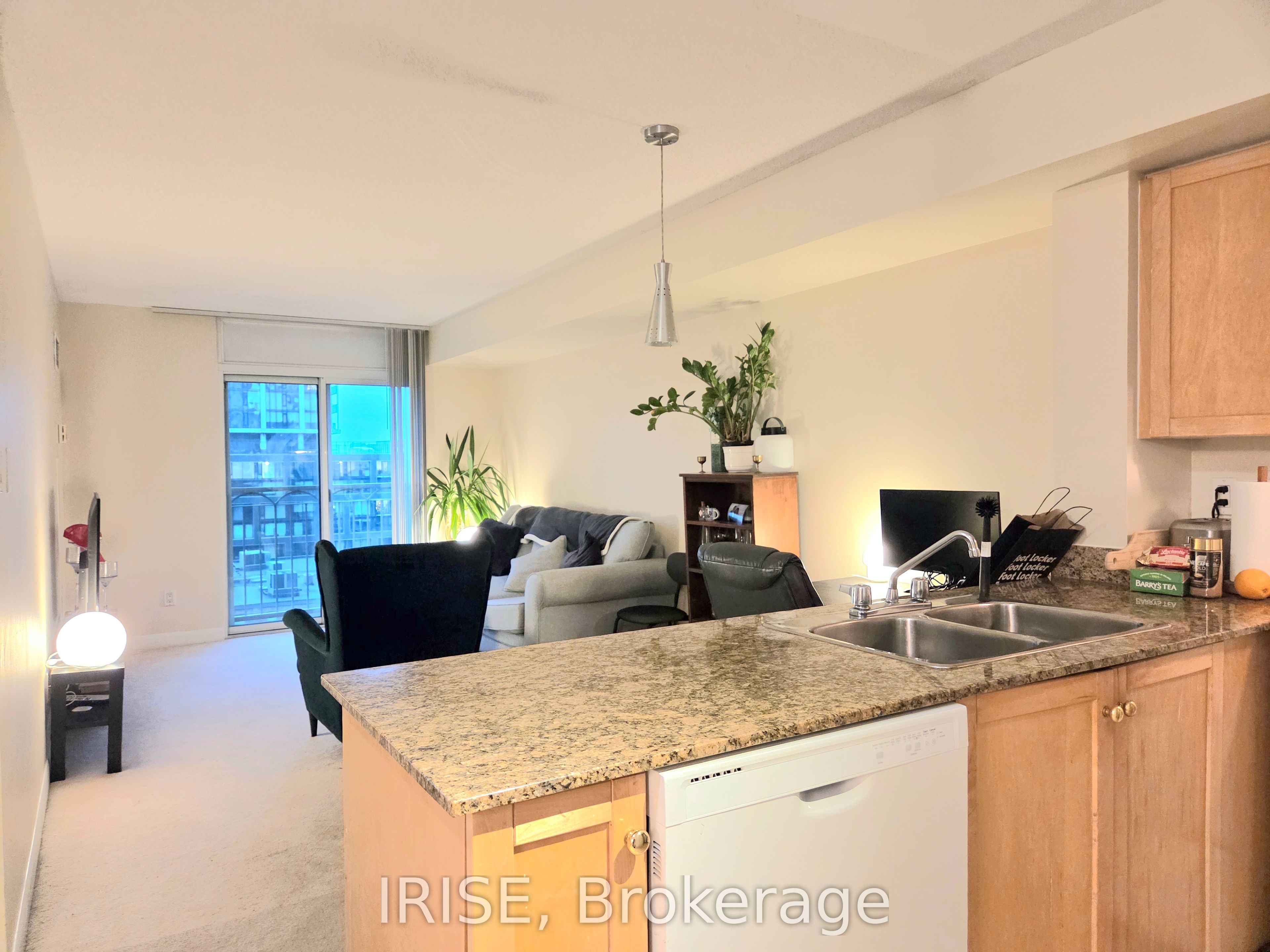 323 Richmond Street E 1415, Toronto, ON M5A 4R3