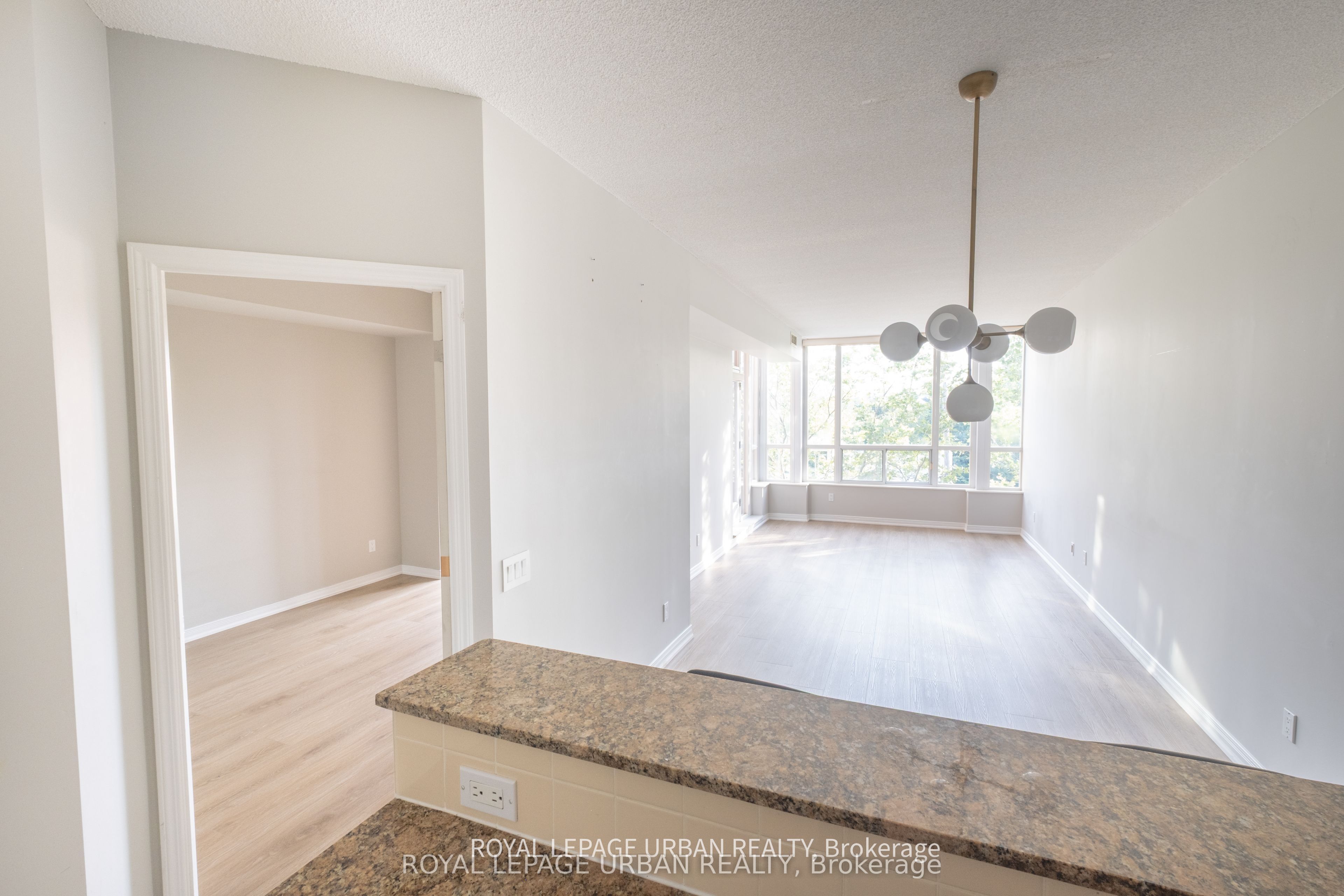 481 Rosewell Avenue 410, Toronto, ON M4R 2J1 photo 2