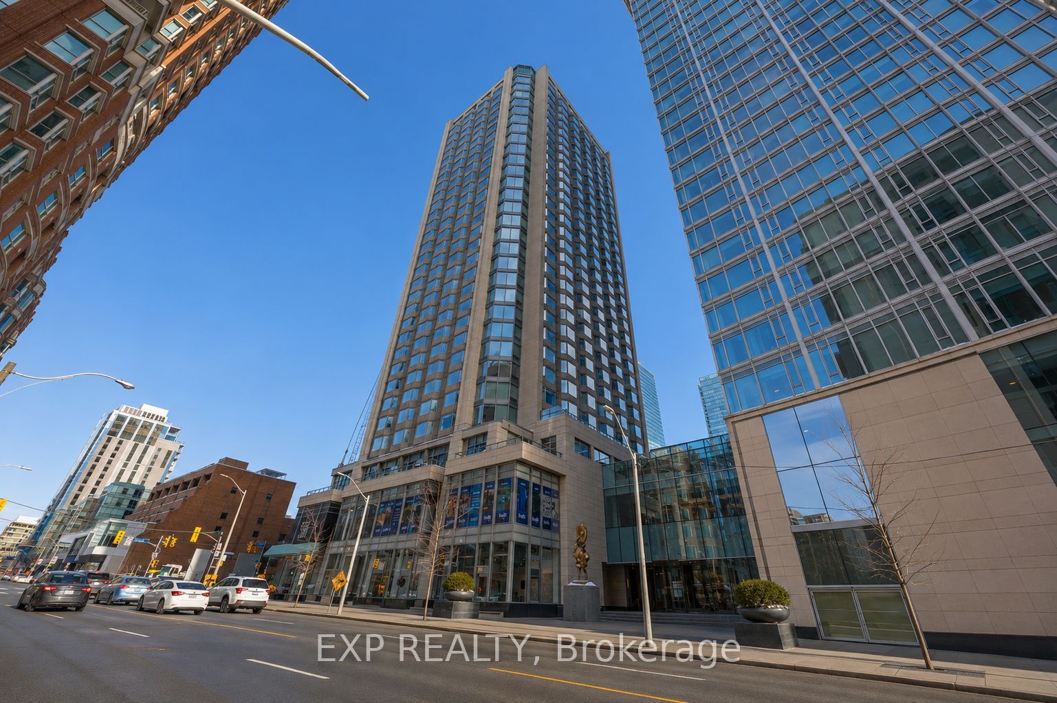 155 Yorkville Avenue 1106, Toronto, ON M5R 1C4