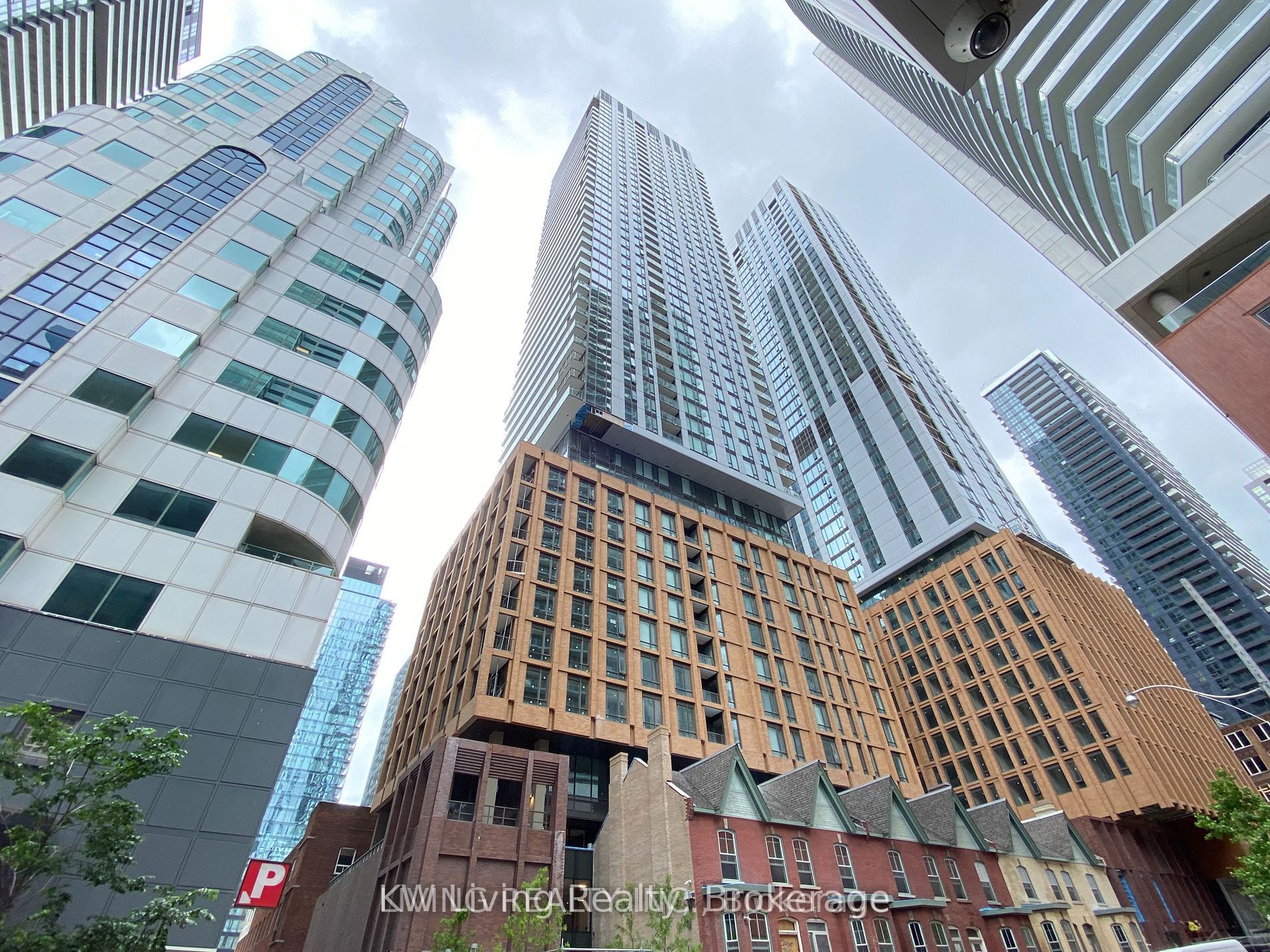 8 Widmer Street 1801, Toronto, ON M5V 0W6 photo 2