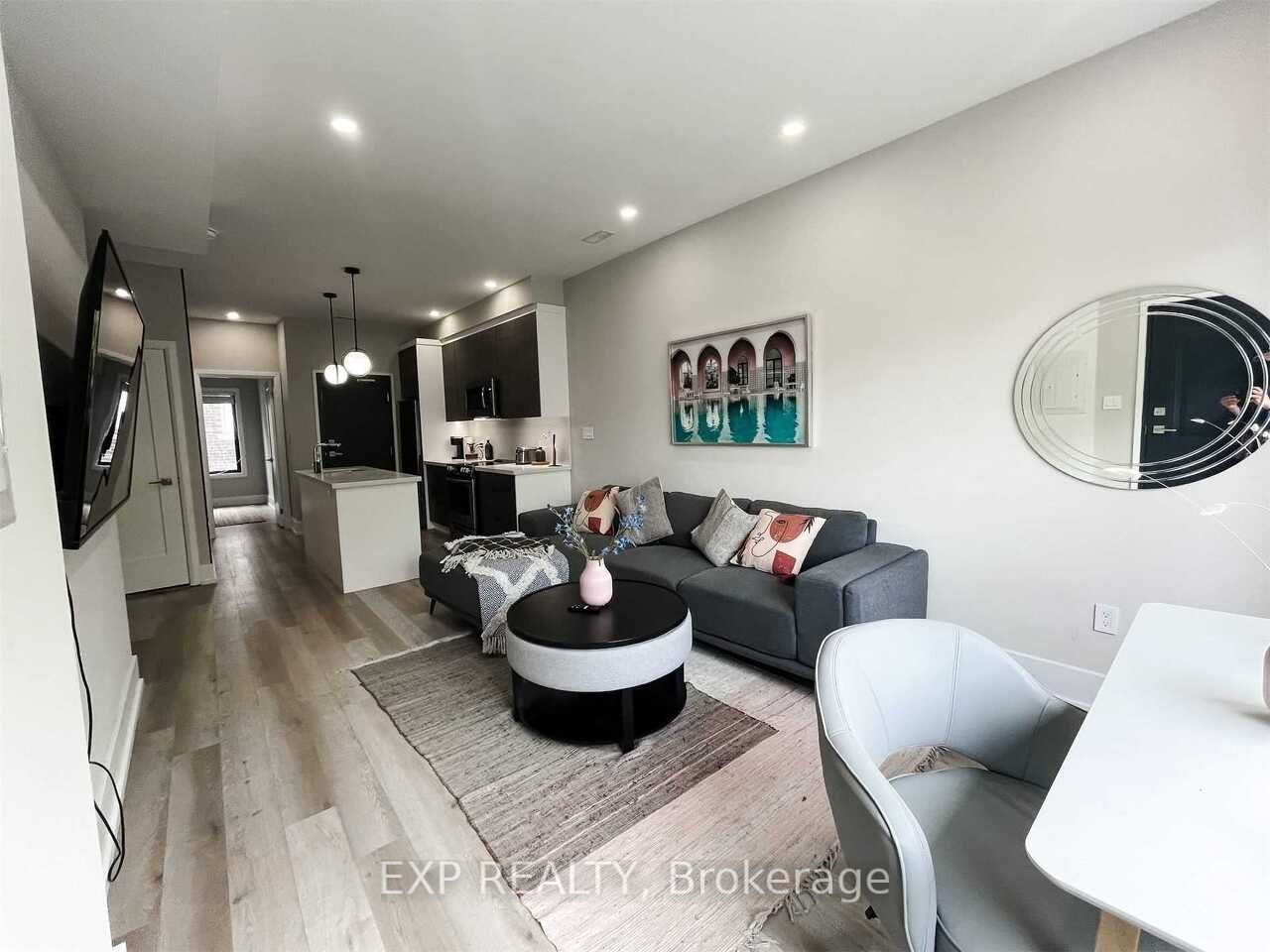 271 Ontario Street 1, Toronto, ON M5A 2V6 photo 2