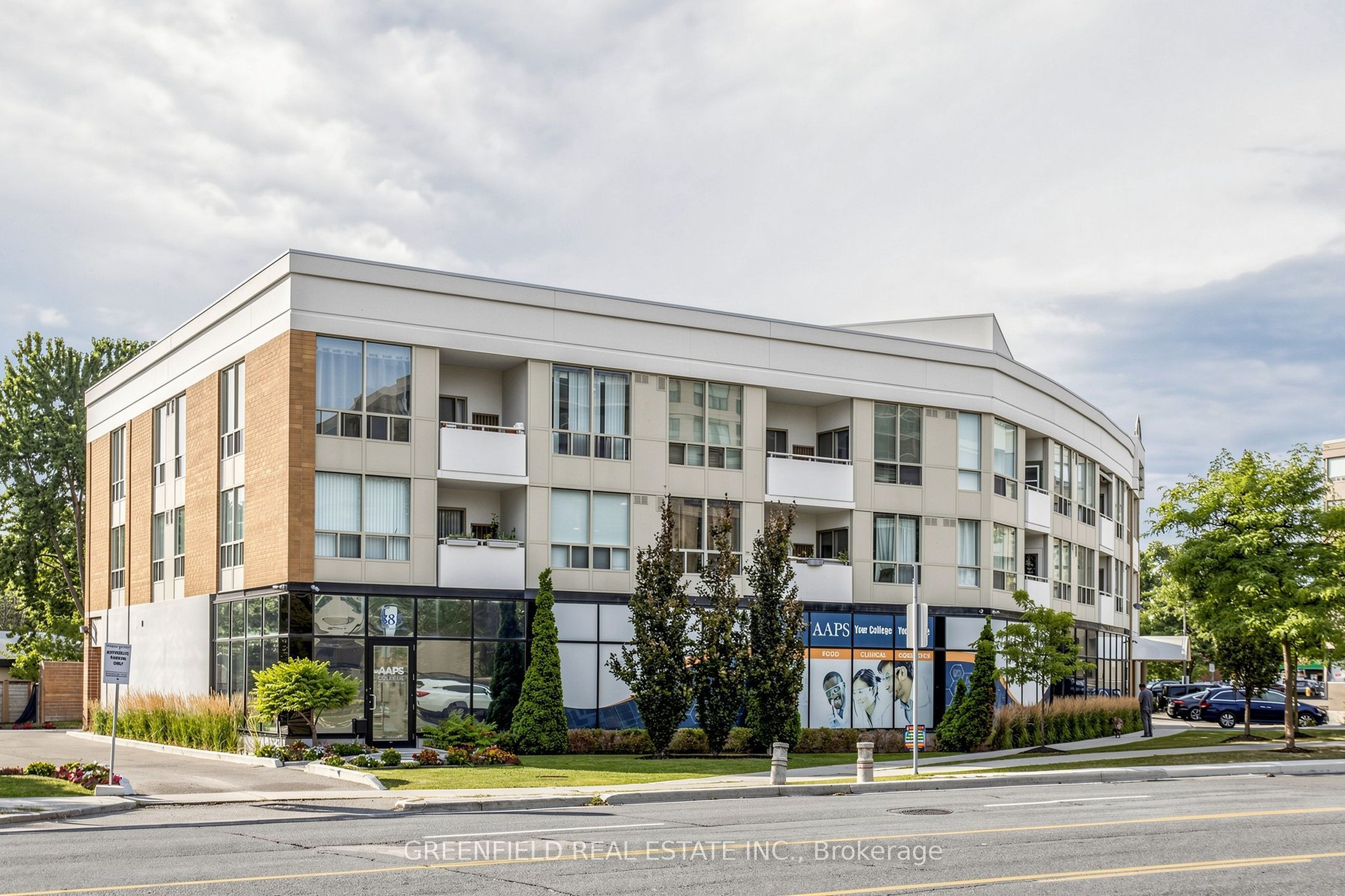 897 Sheppard Avenue W 205, Toronto, ON M3H 2T4