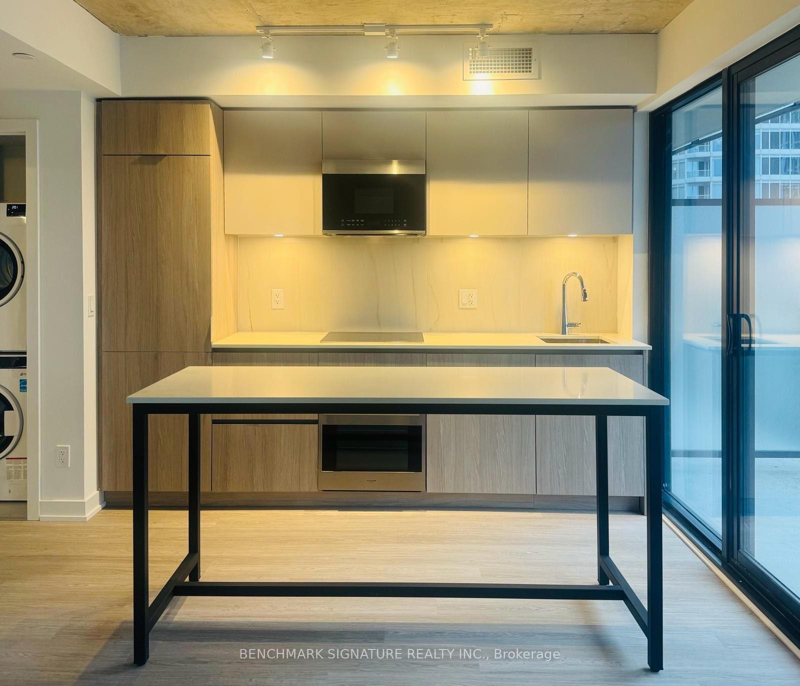 47 Mutual Street 1705, Toronto, ON M5B 0C6 photo 3