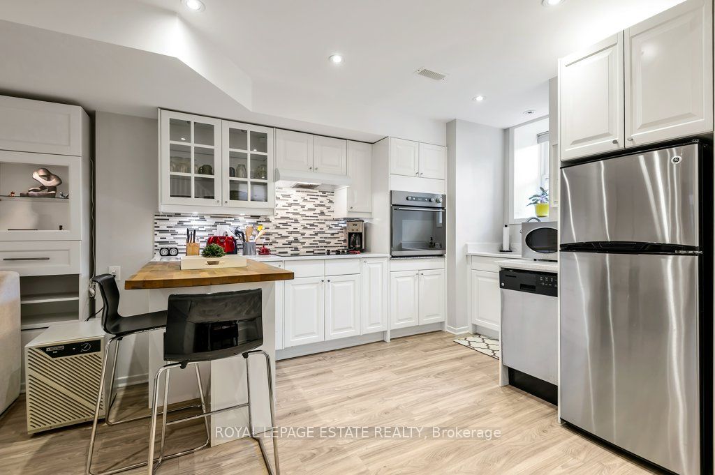 17 Birdsall Avenue Lower, Toronto, ON M4R 2B7 photo 5