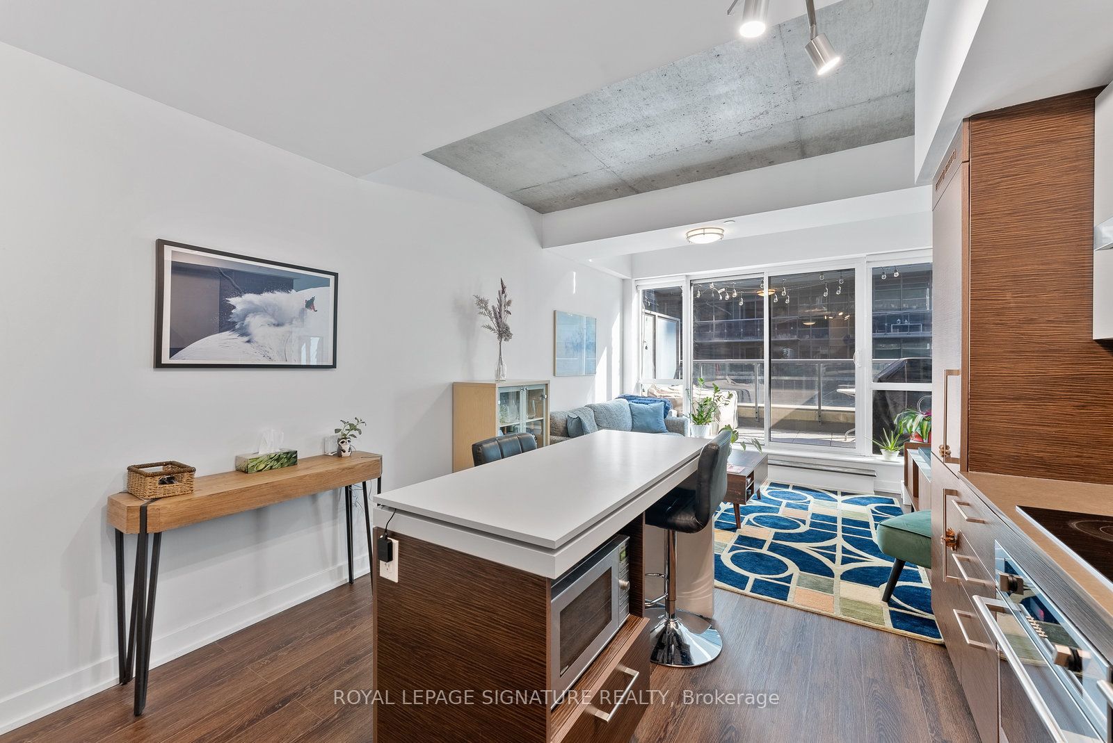 1030 King Street W 333, Toronto, ON M6K 0B4 photo 3