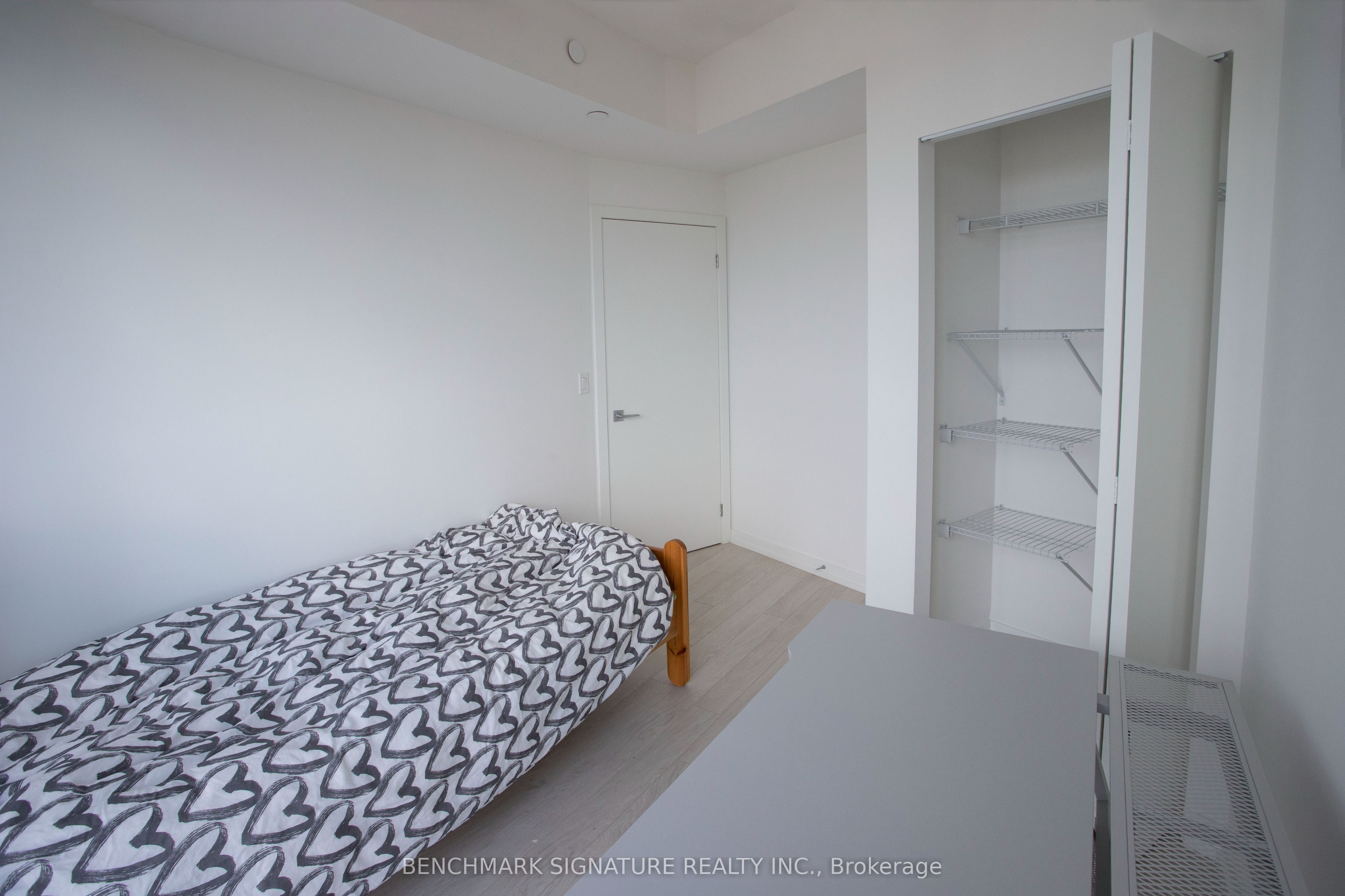 49 East Liberty Street 1710, Toronto, ON M6K 0B2 photo 5