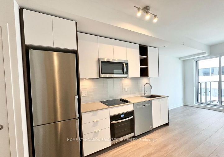 543 Richmond Street W 933, Toronto, ON M5V 1Y6