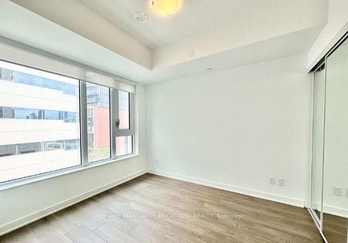 543 Richmond Street W 933, Toronto, ON M5V 1Y6 photo 3