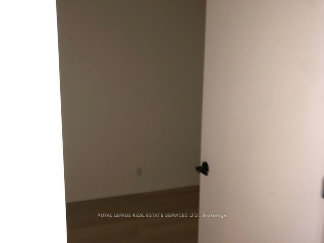 109 Erskine Avenue 1005, Toronto, ON M4P 0G8 photo 3