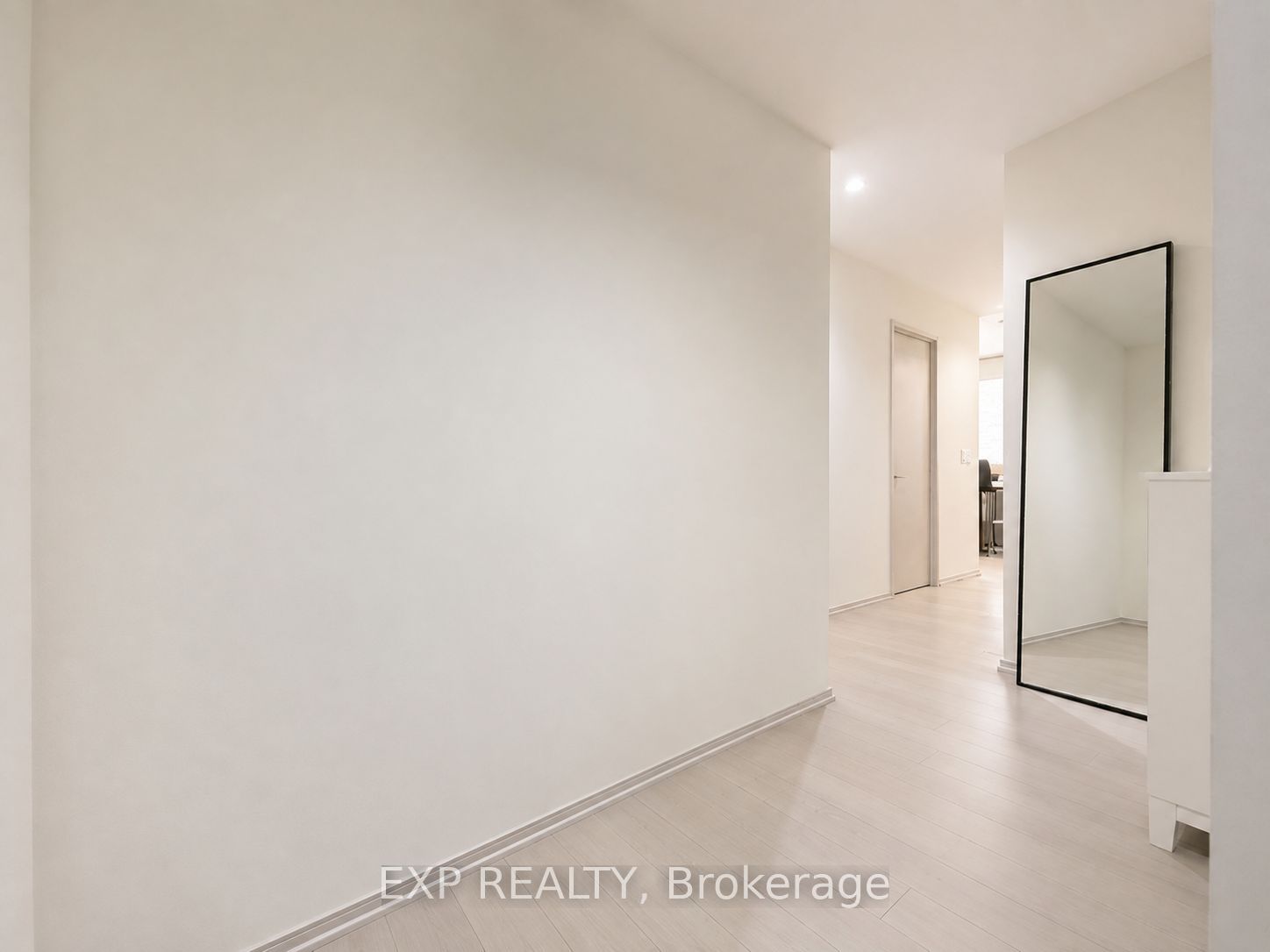 70 Temperance Street 1406, Toronto, ON M5H 4E8 photo 2