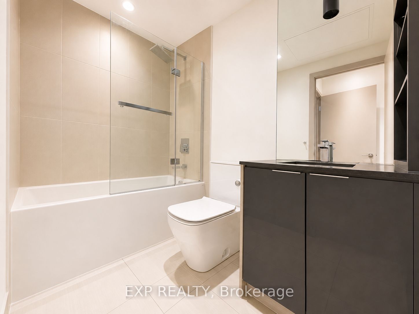 70 Temperance Street 1406, Toronto, ON M5H 4E8 photo 5