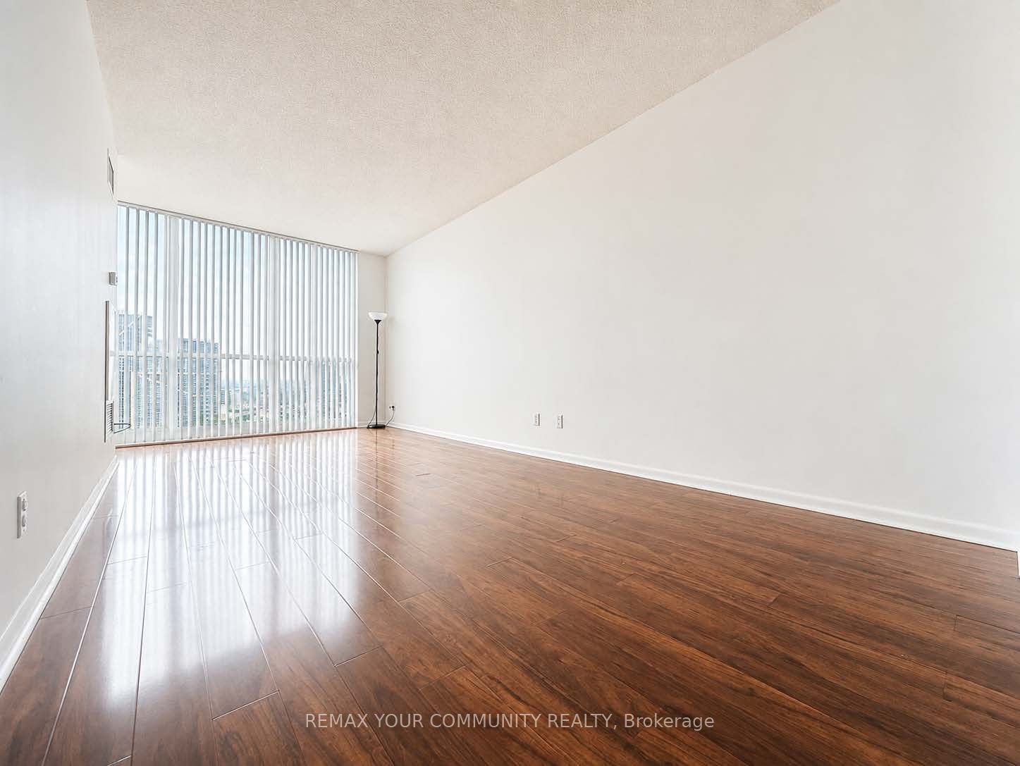 231 Fort York Boulevard 2806, Toronto, ON M5V 1B2 photo 2