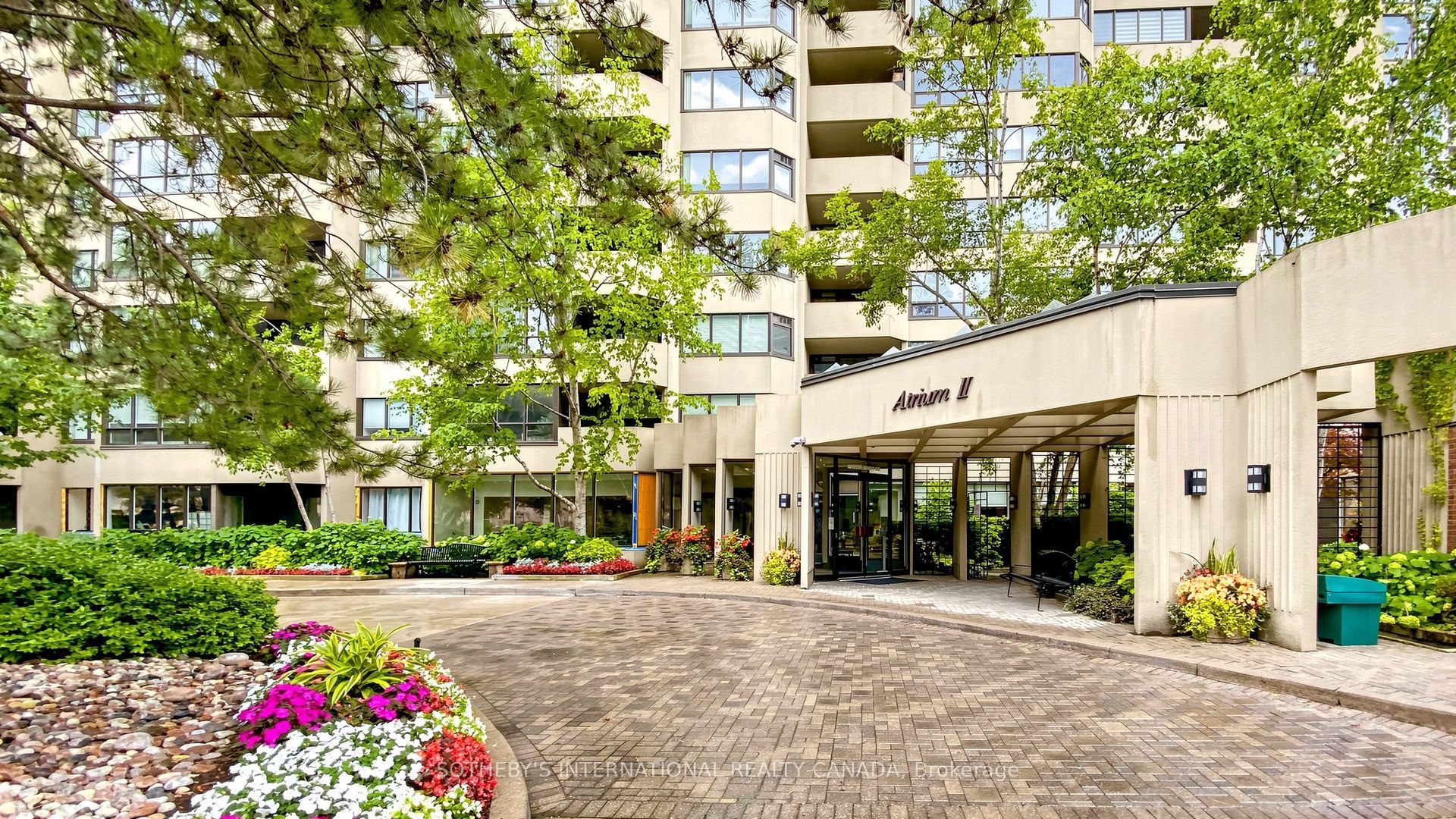 65 Spring Garden Avenue 1803, Toronto, ON M2N 6H9 photo 2