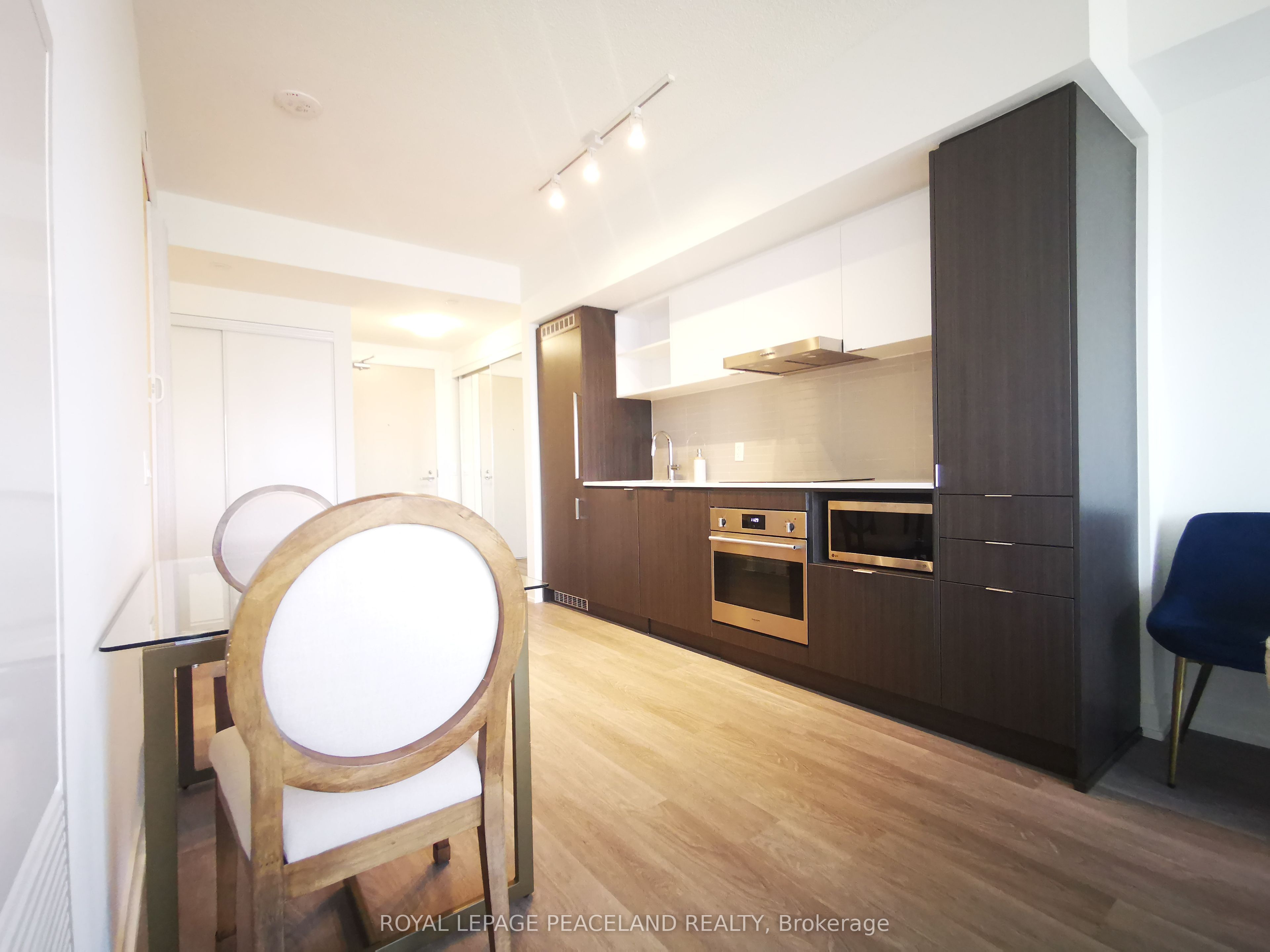 55 Cooper Street 3002, Toronto, ON M5E 0G1 photo 4