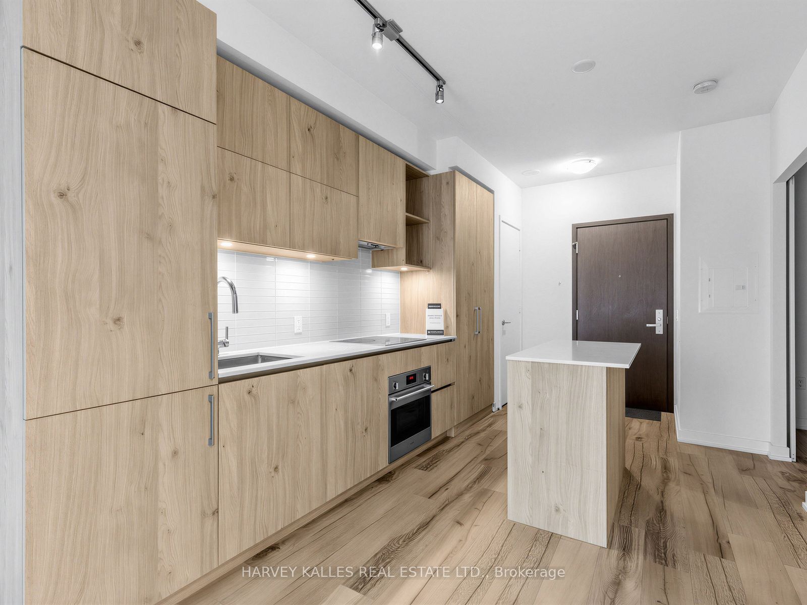 1 Yorkville Avenue 912, Toronto, ON M4W 0B1 photo 3