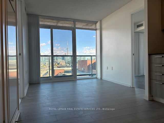 36 Lisgar Street 1816E, Toronto, ON M6J 0C7 photo 5