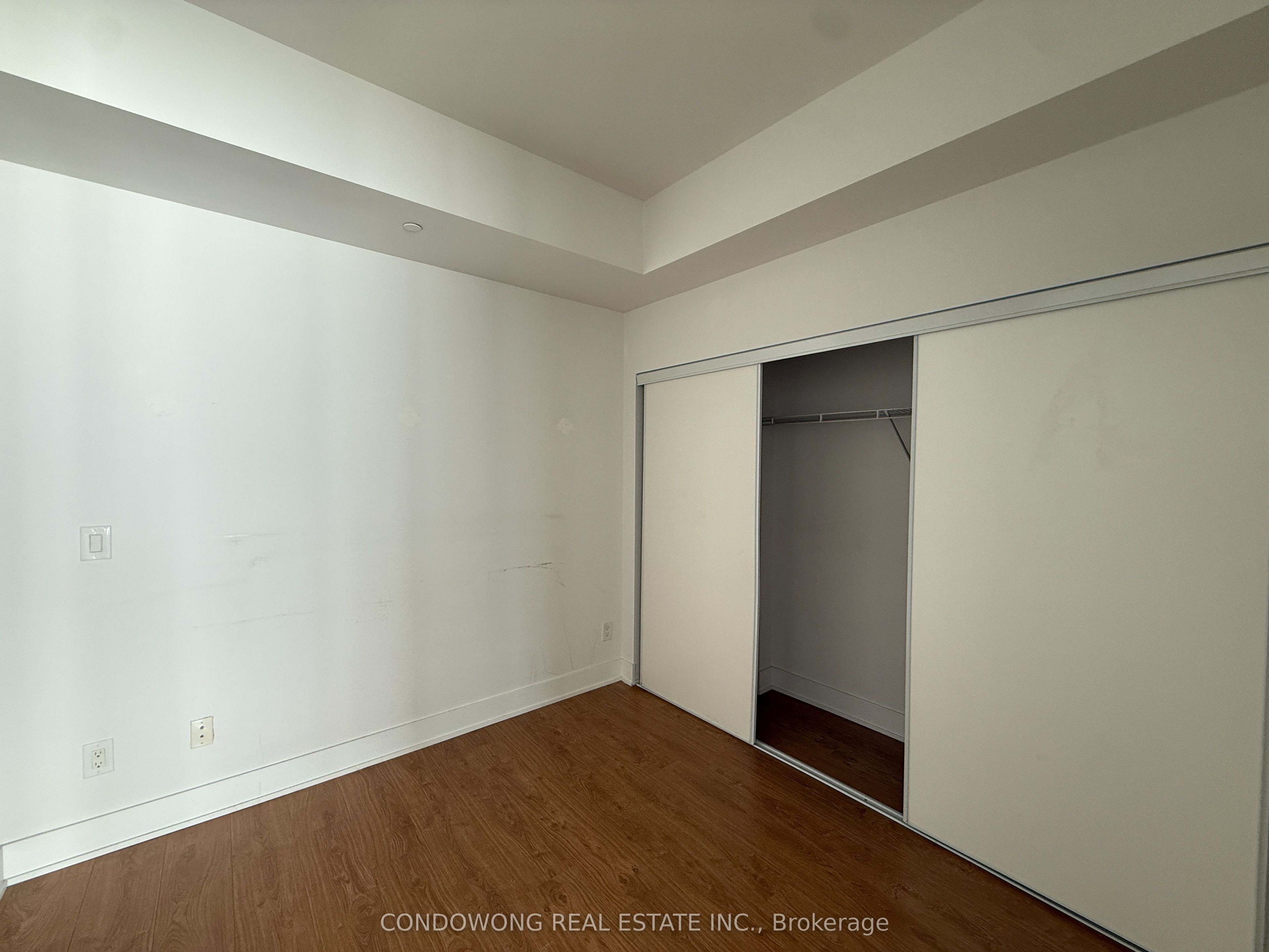 508 Wellington Street W 804, Toronto, ON M5V 0K8 photo 5