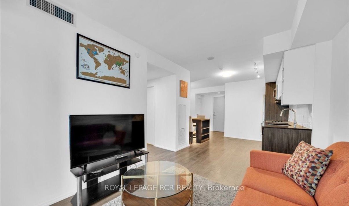 68 Shuter Street 2307, Toronto, ON M5B 1B4 photo 5