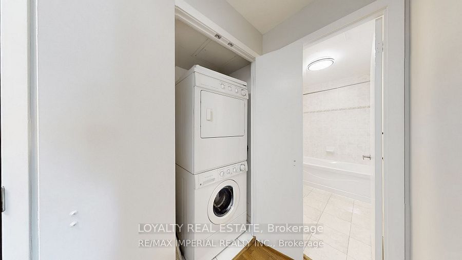 65 Bremner Boulevard 4907, Toronto, ON M5J 0A7 photo 5