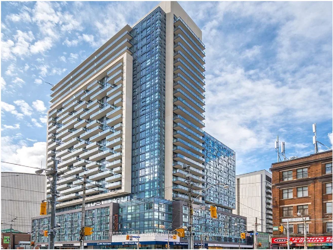 570 Bay Street 617, Toronto, ON M5G 0B2