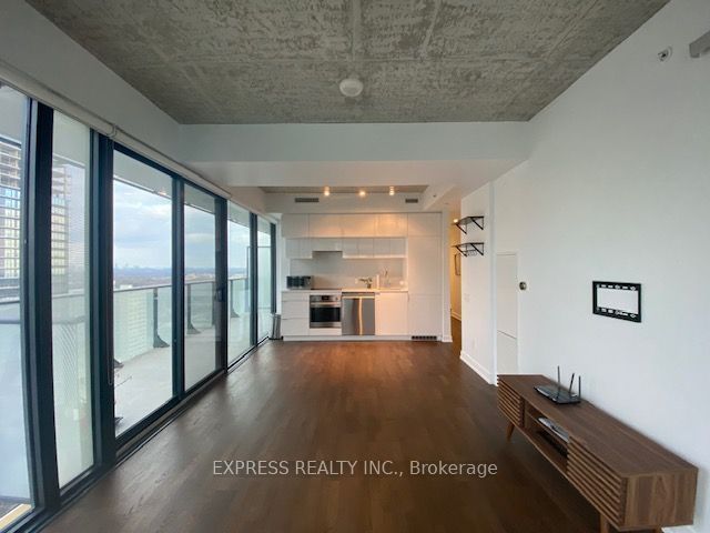 185 Roehampton Avenue 1903, Toronto, ON M4P 0C6 photo 2